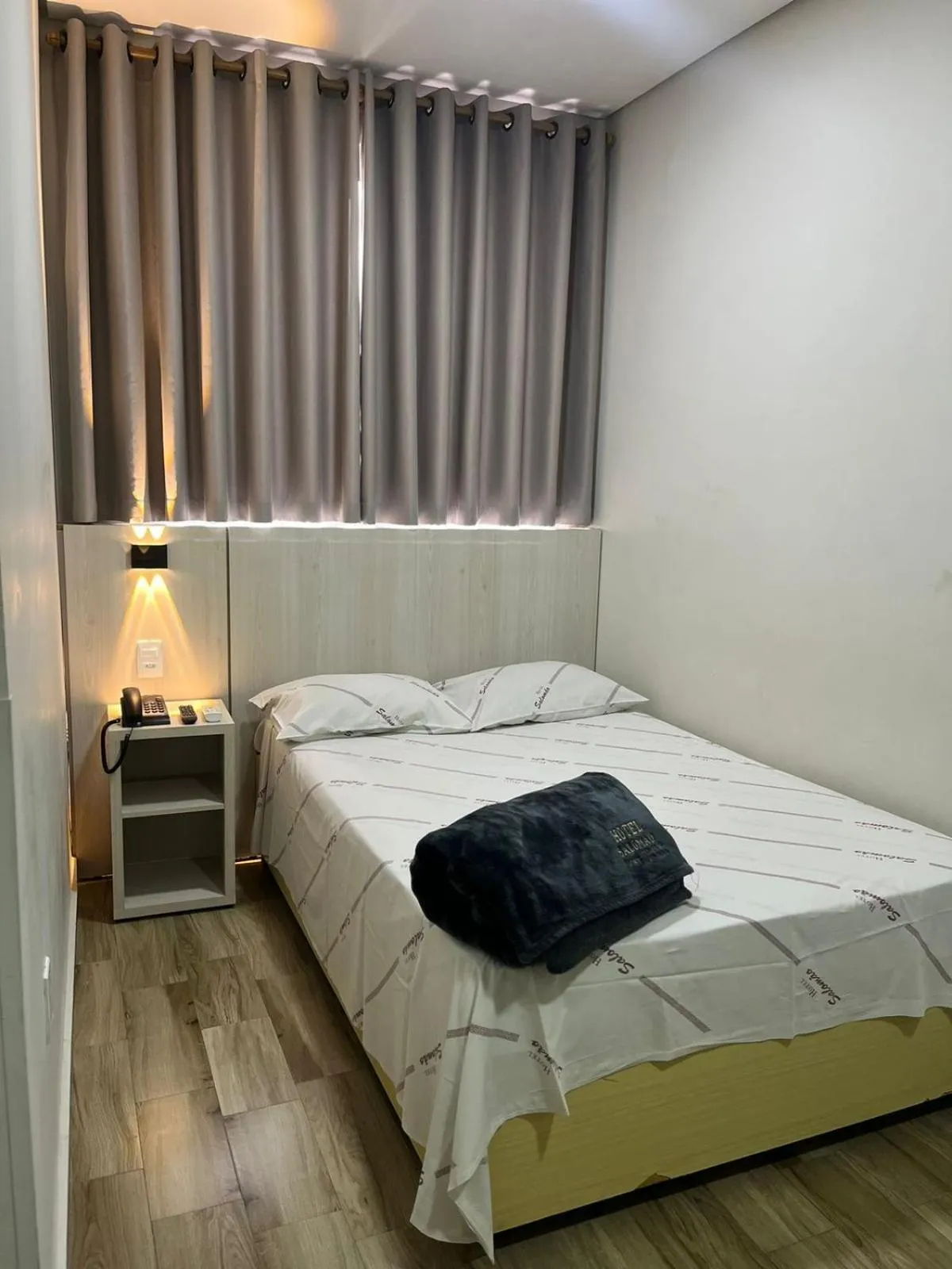 Bed in Hotel Salomão - Próximo a 25 de Março, Bom Retiro, Brás e Rua Santa Efigênia, a 2 minutos do Mirante Sampa Sky e pista de Skate Anhangabaú