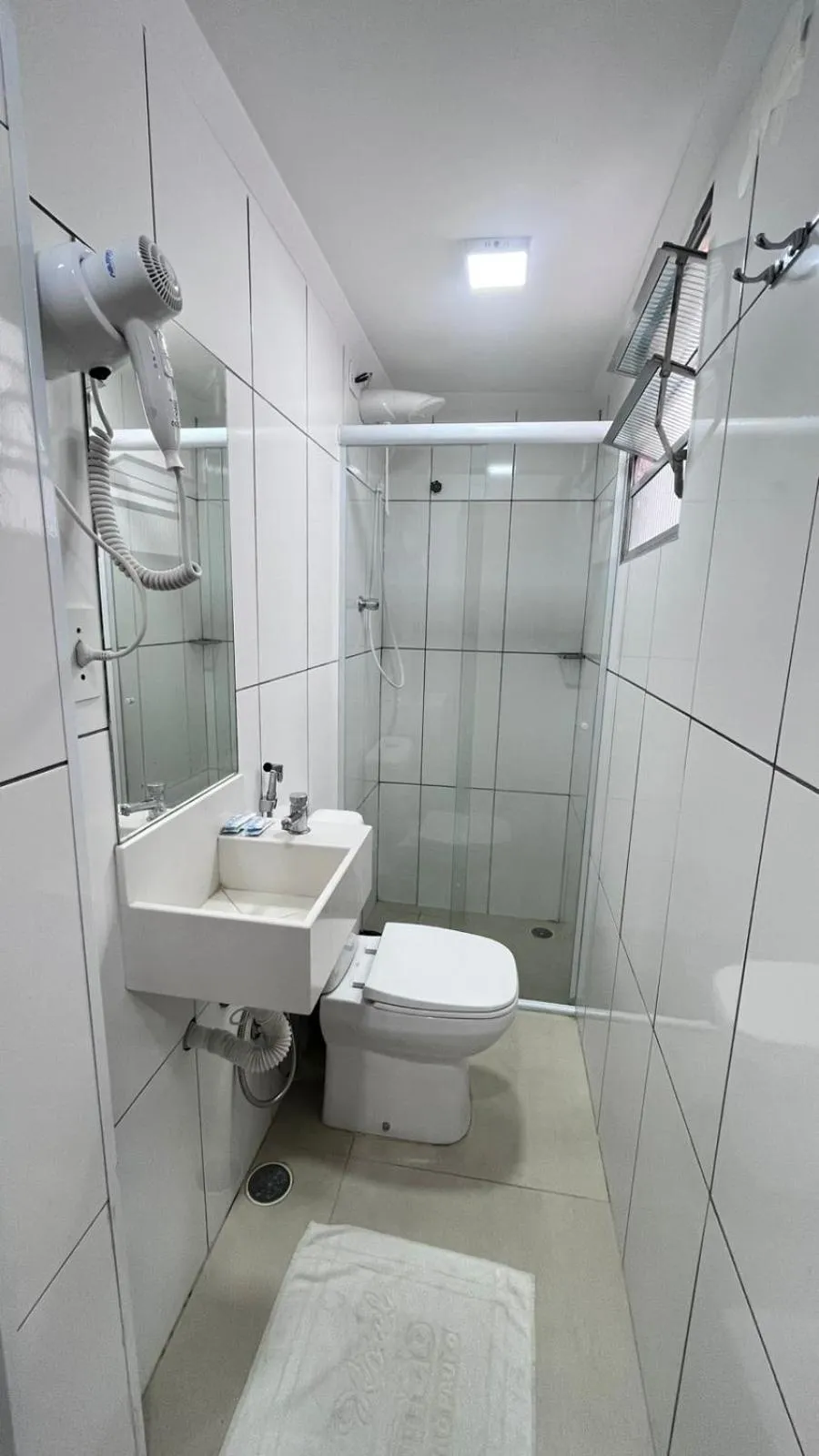 Hotel Salomão - Próximo a 25 de Março, Bom Retiro, Brás e Rua Santa Efigênia, a 2 minutos do Mirante Sampa Sky e pista de Skate Anhangabaú