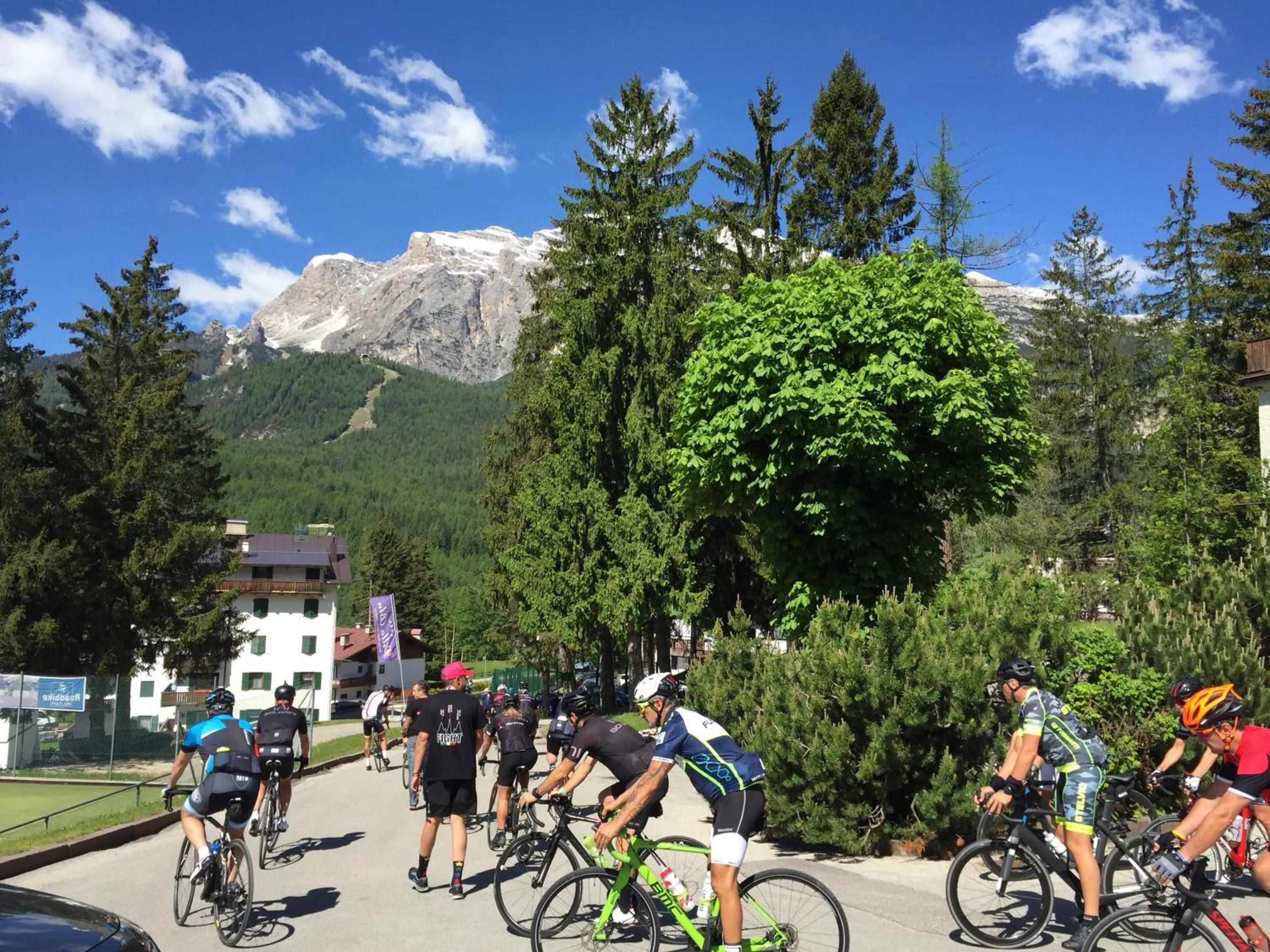 Cycling in Boutique Hotel Villa Blu Cortina D'Ampezzo