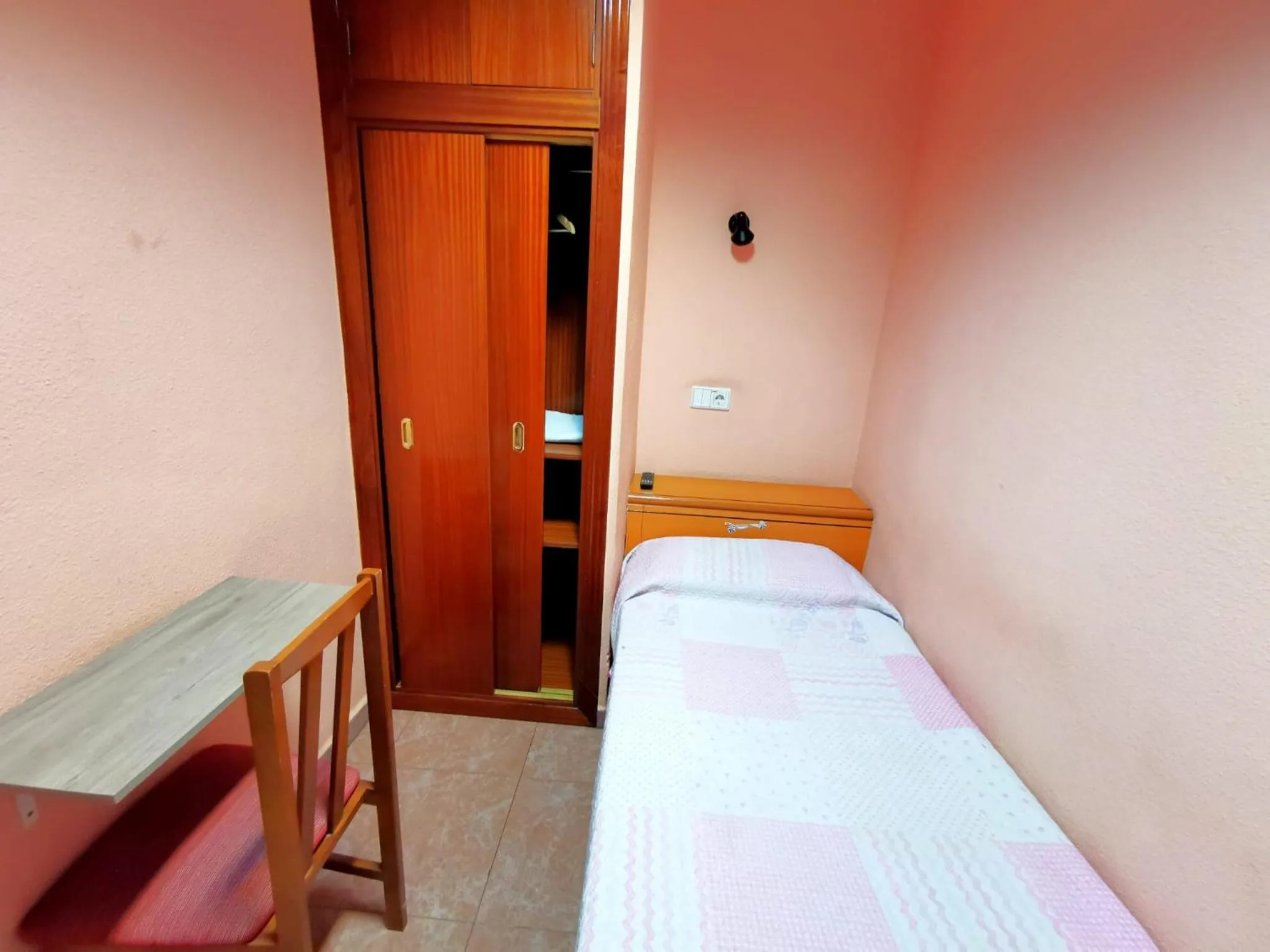 Photo of the whole room, Bed in Casa de Huespedes La Asturiana