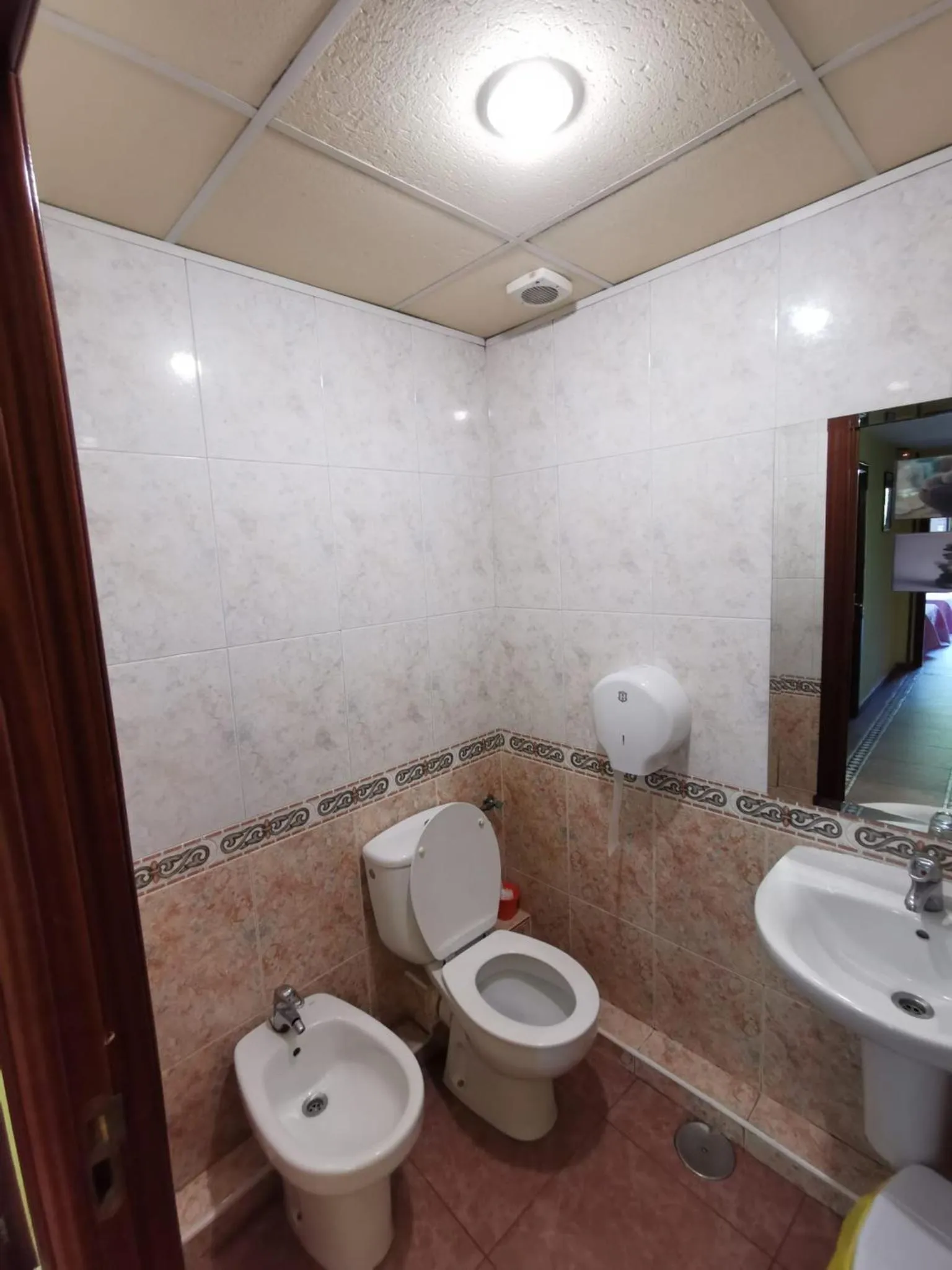 Bathroom in Casa de Huespedes La Asturiana