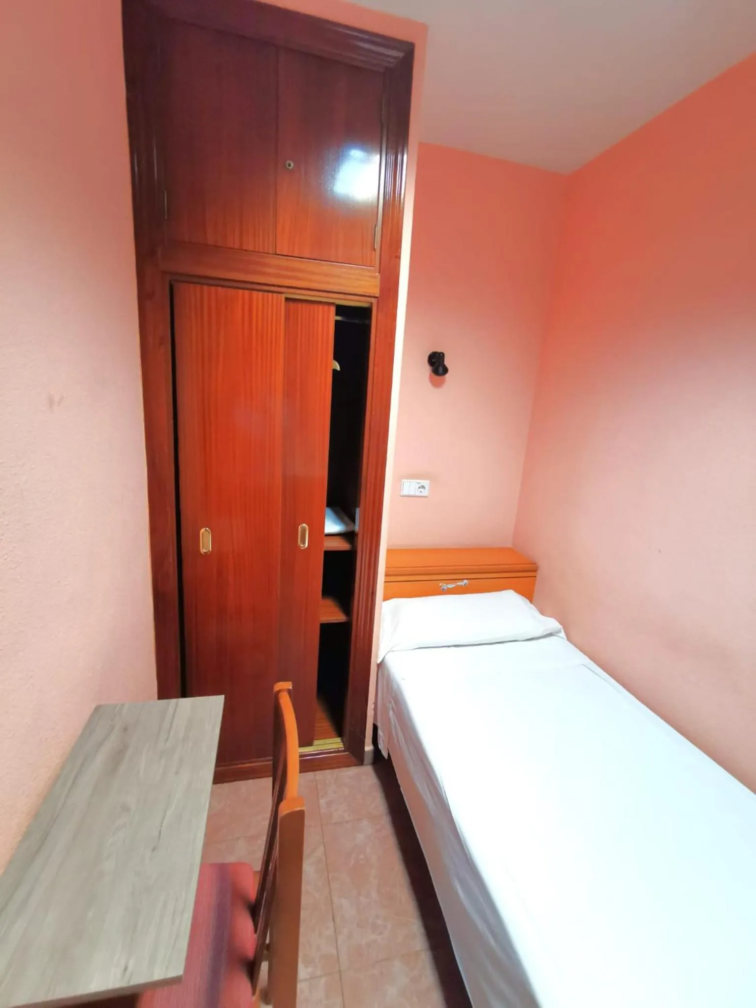 Photo of the whole room, Bed in Casa de Huespedes La Asturiana