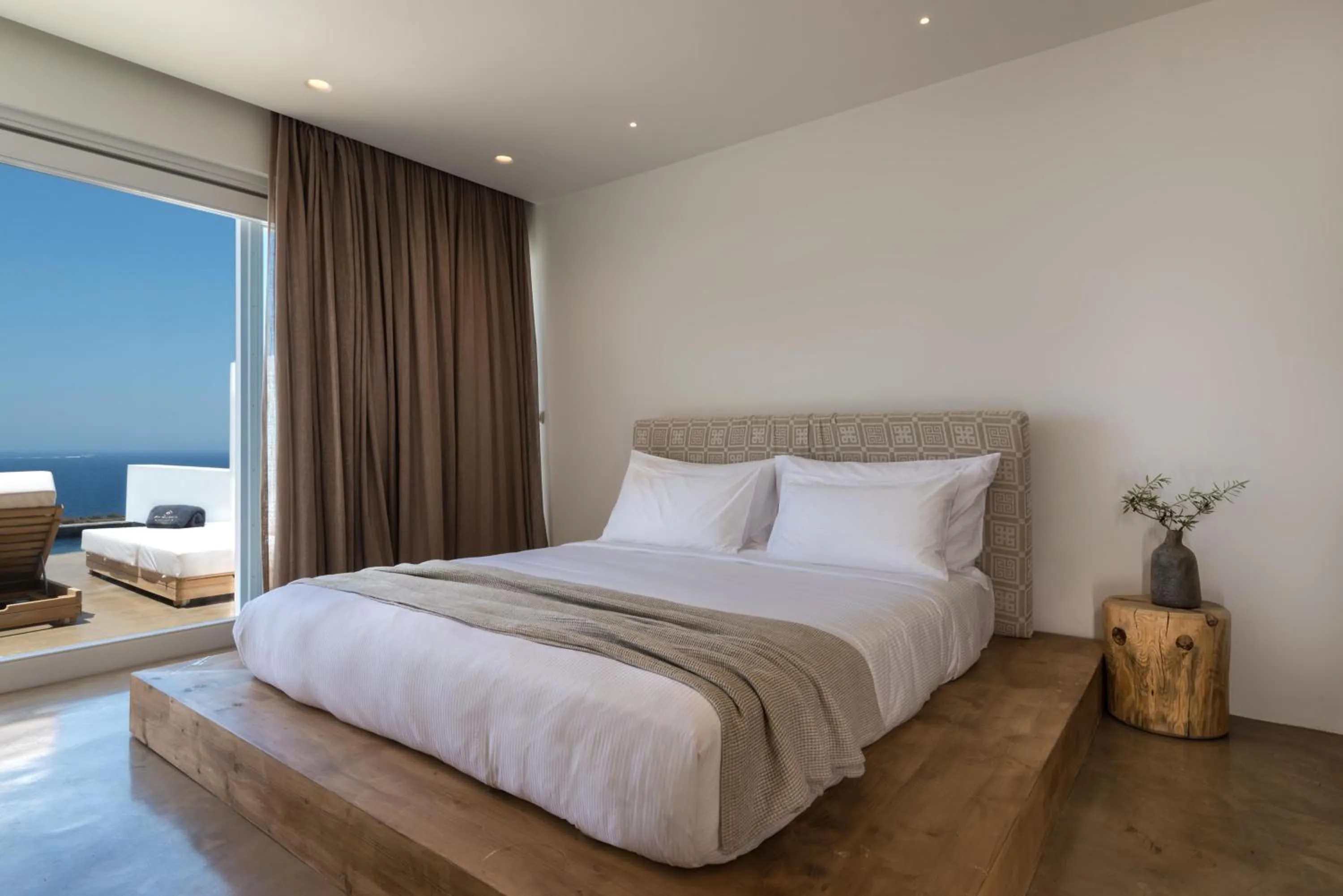 Photo of the whole room, Bed in Andronis Arcadia Hotel