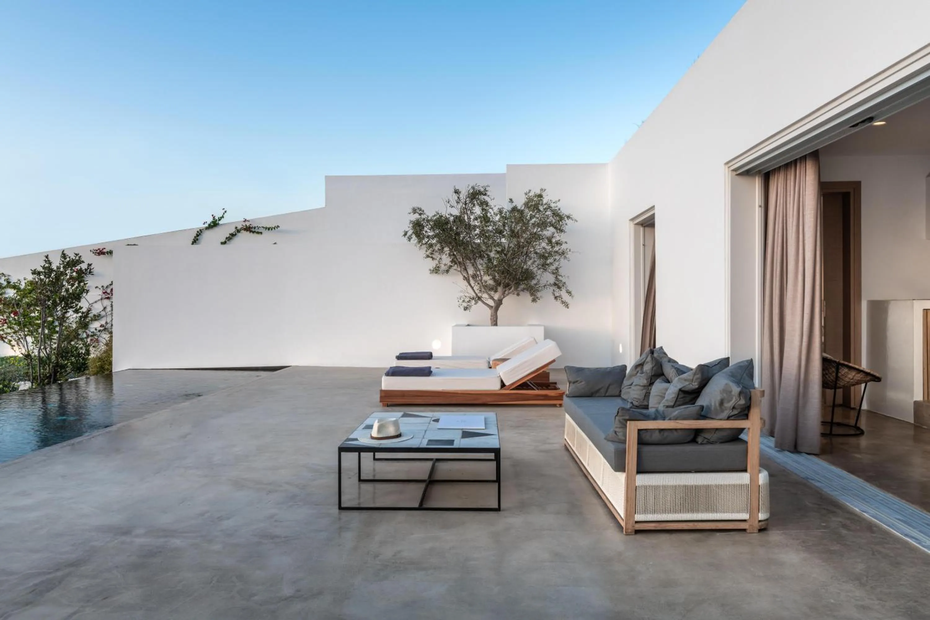 Photo of the whole room in Andronis Arcadia Hotel