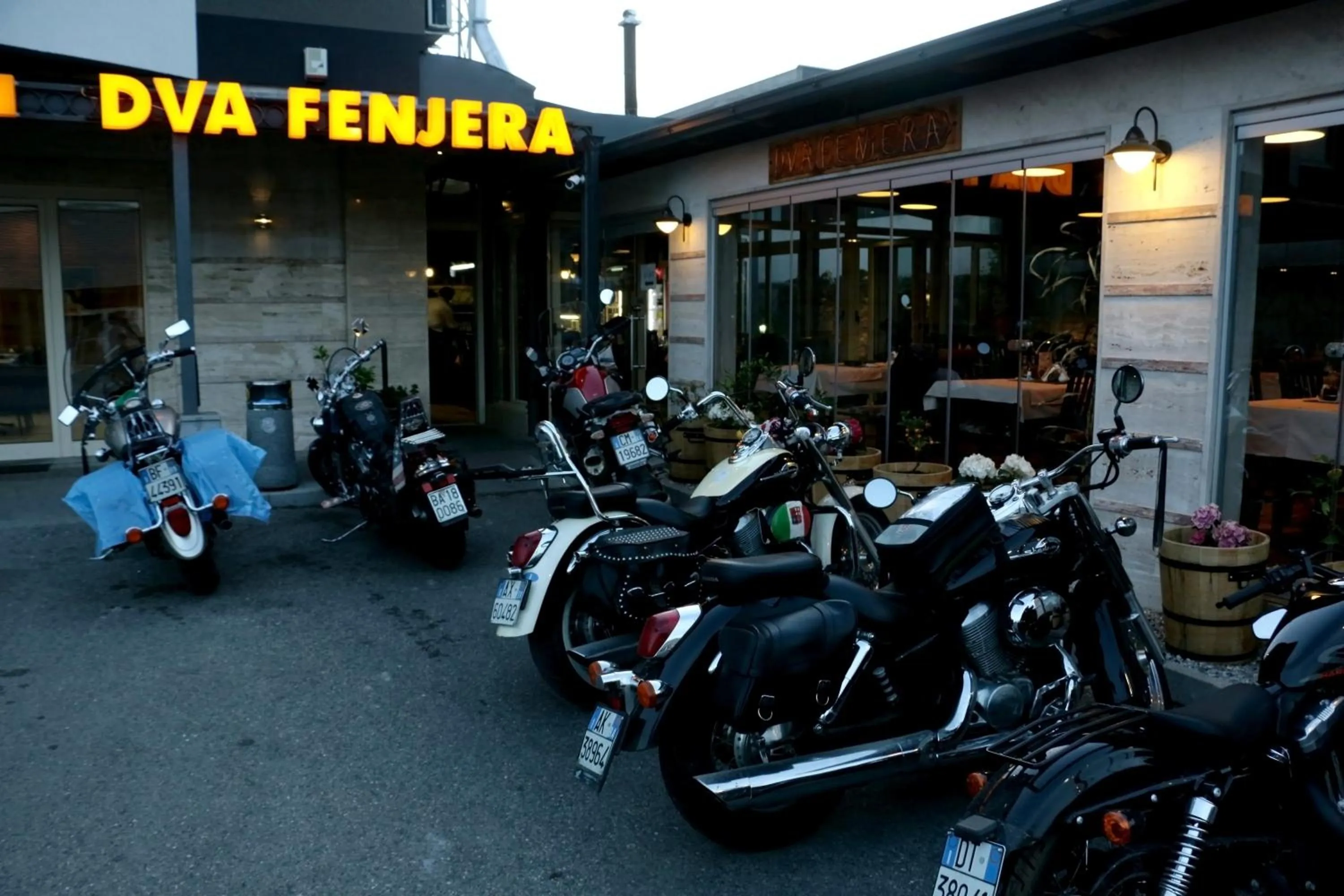 Restaurant/places to eat in Hotel Hercegovina