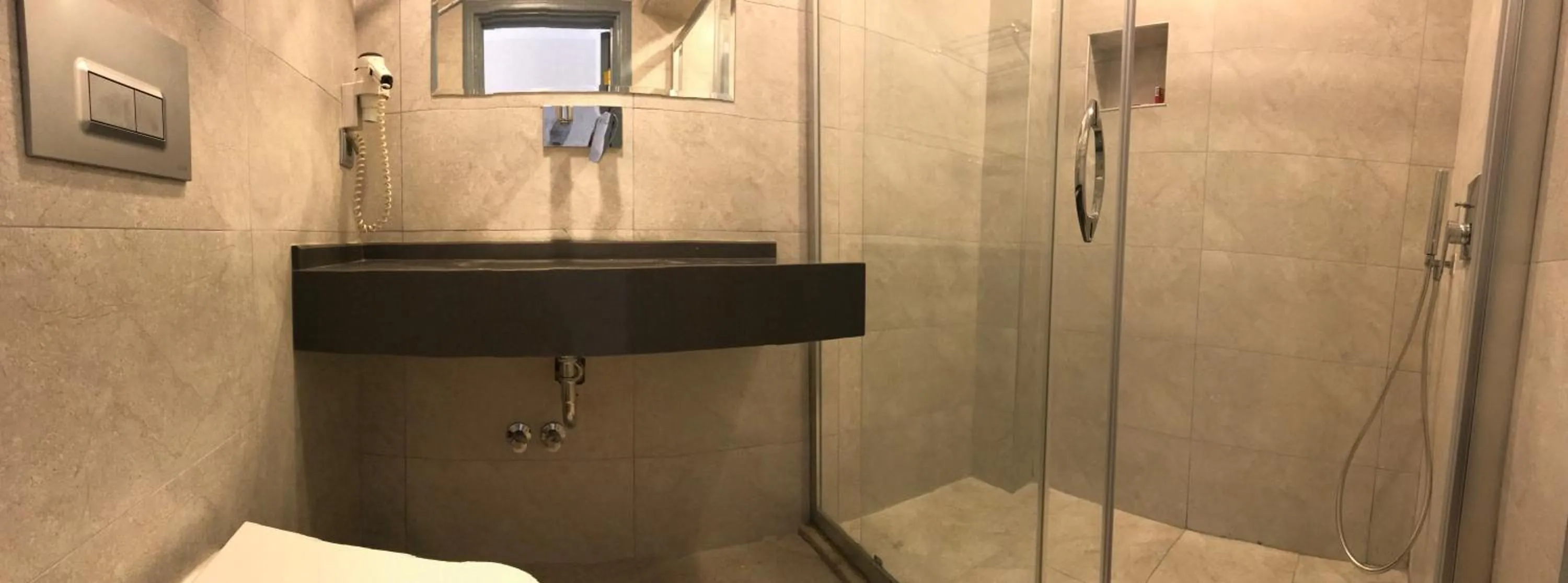 Bathroom in Kilim Hotel & Apart