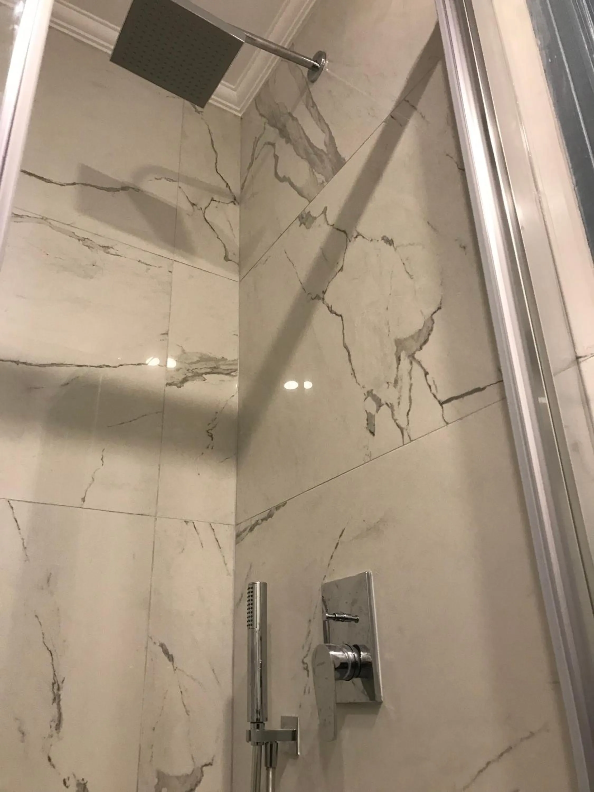 Bathroom in Kilim Hotel & Apart