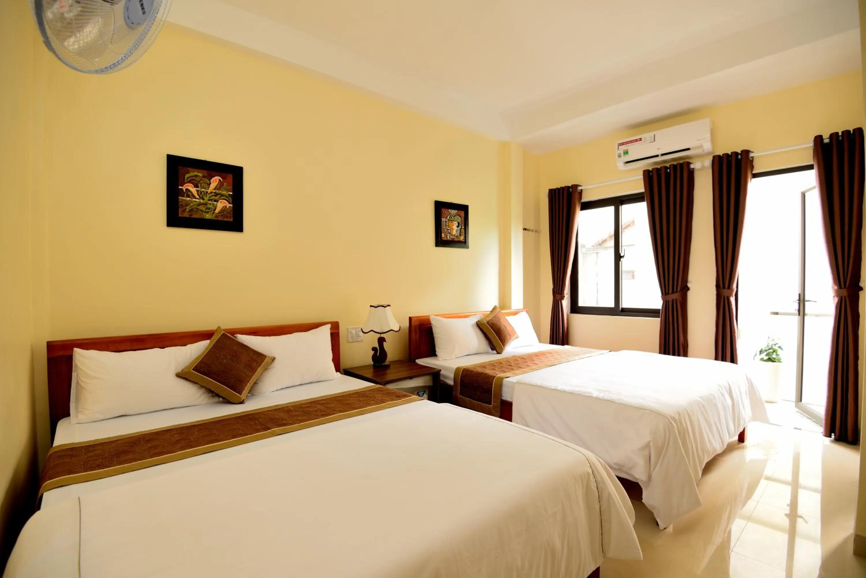 Photo of the whole room, Bed in Guest House Maika