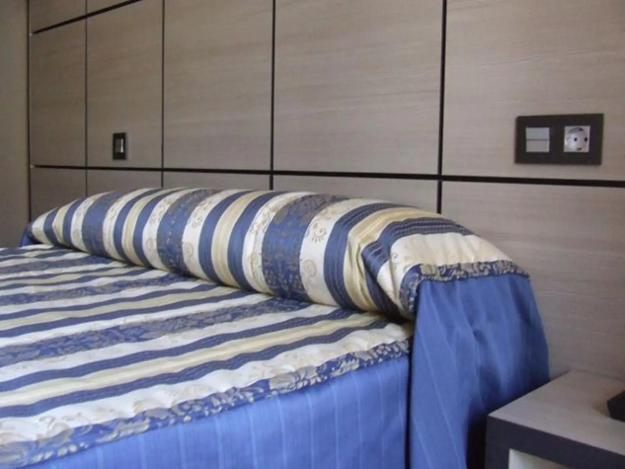 Double or Twin Room with Shared Bathroom in Hostal Larios Double or Twin Room with Shared Bathroom in Hostal Larios