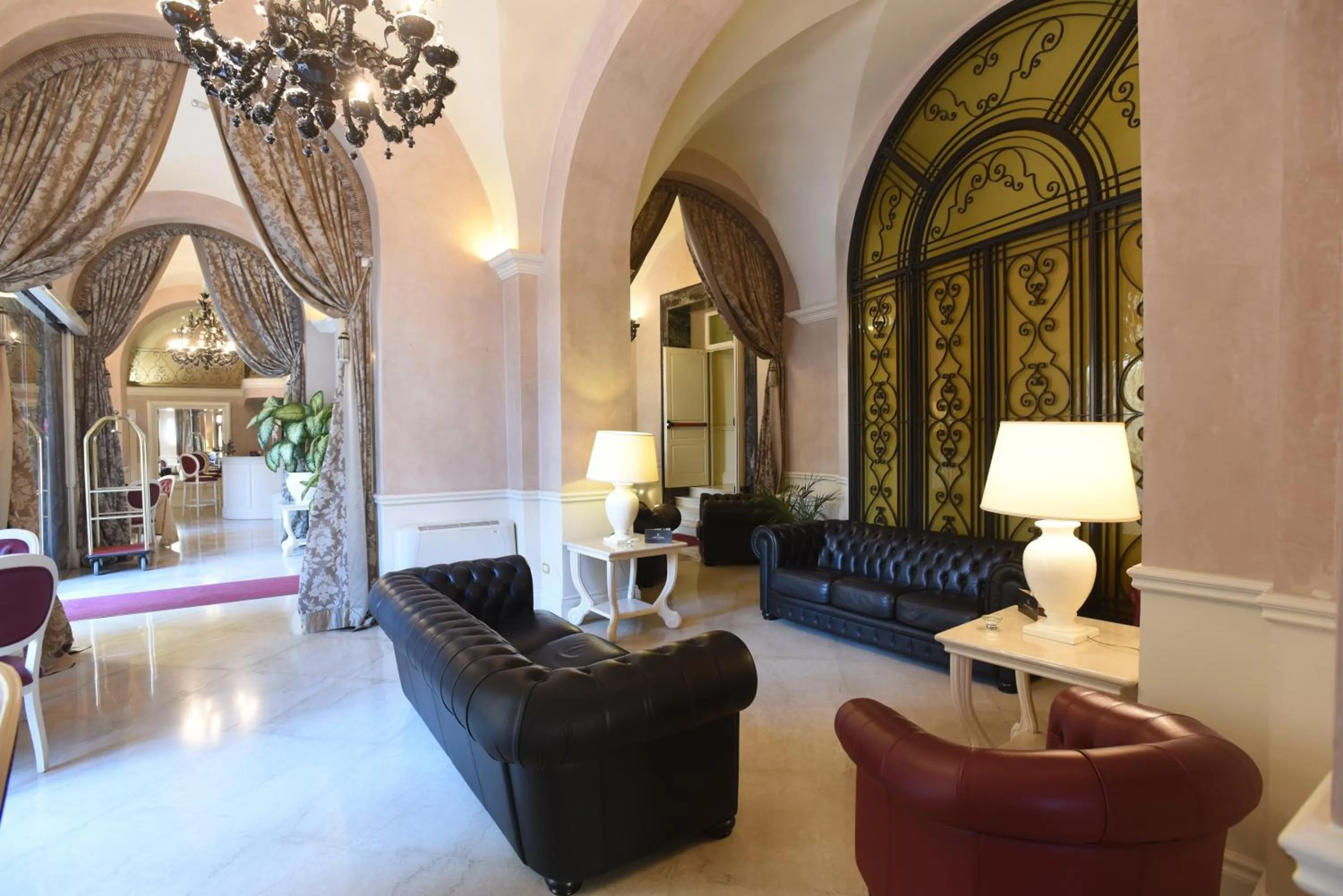 Living room in Suite Hotel Santa Chiara