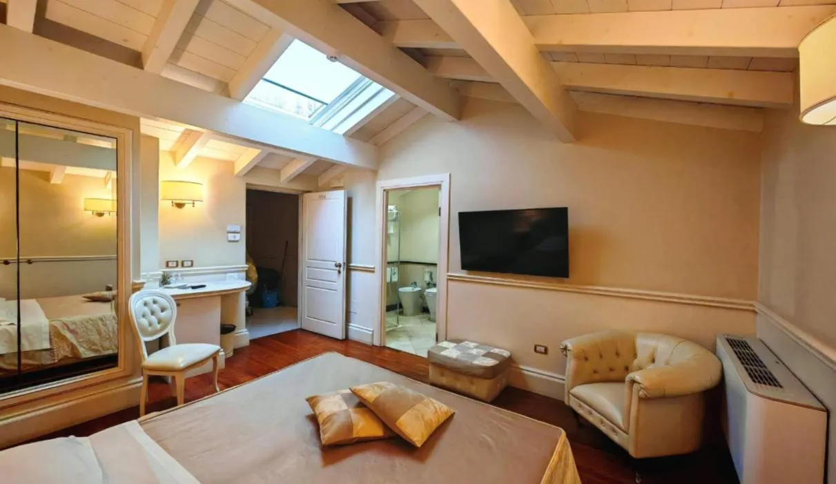 Suite Hotel Santa Chiara