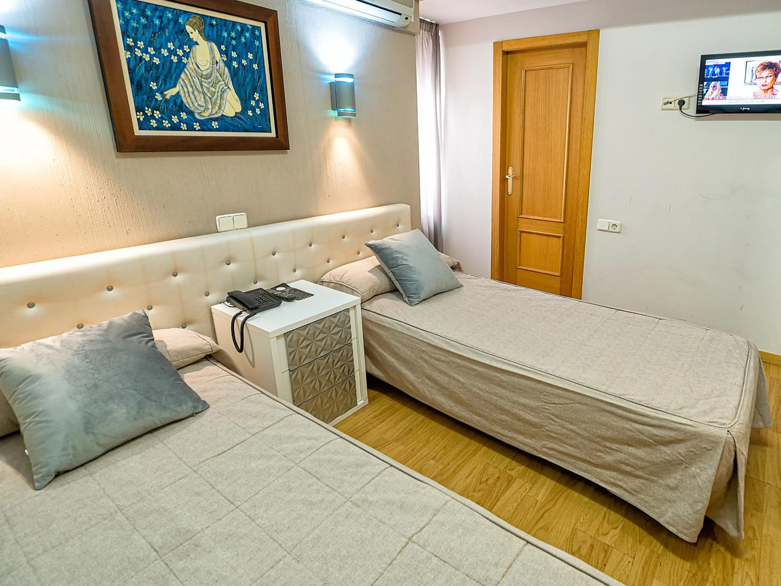 Bed in Hostal Real Aranjuez