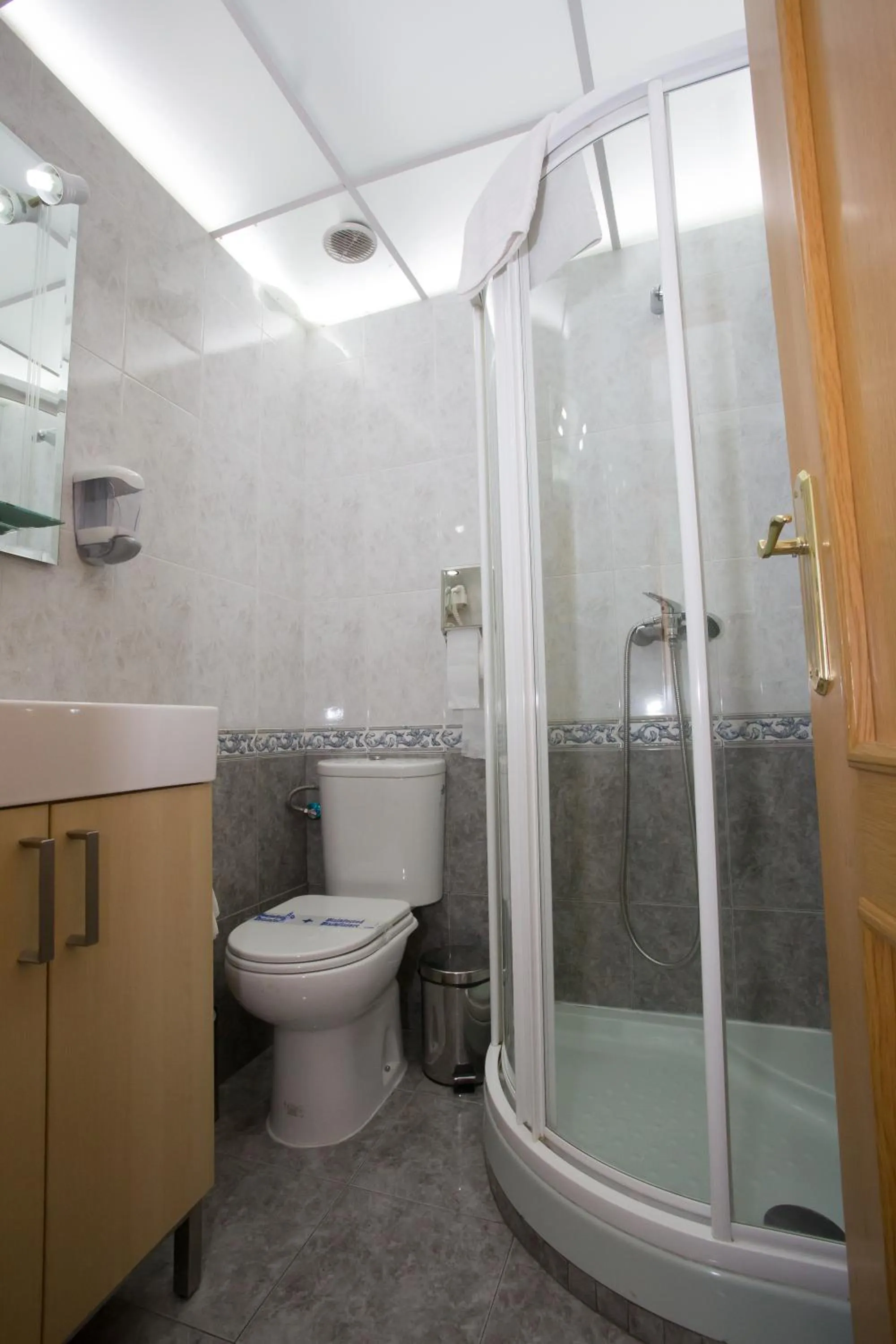 Bathroom in Hostal Real Aranjuez