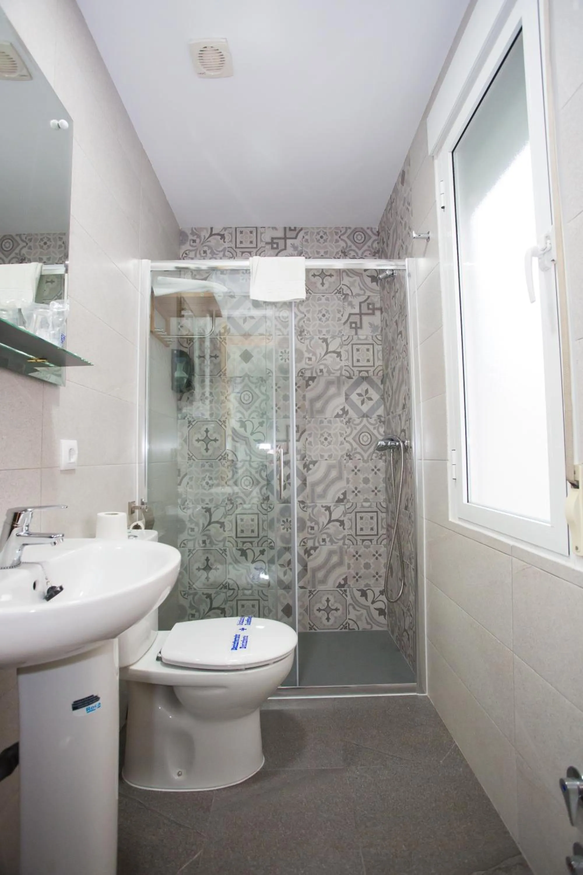 Bathroom in Hostal Real Aranjuez