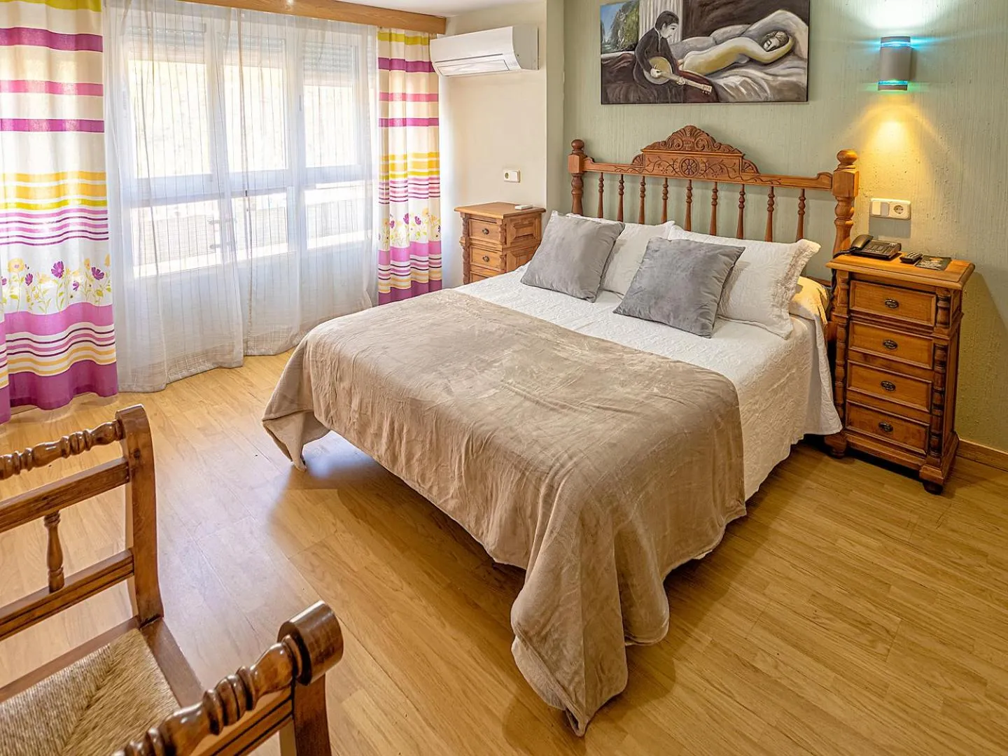 Bed in Hostal Real Aranjuez