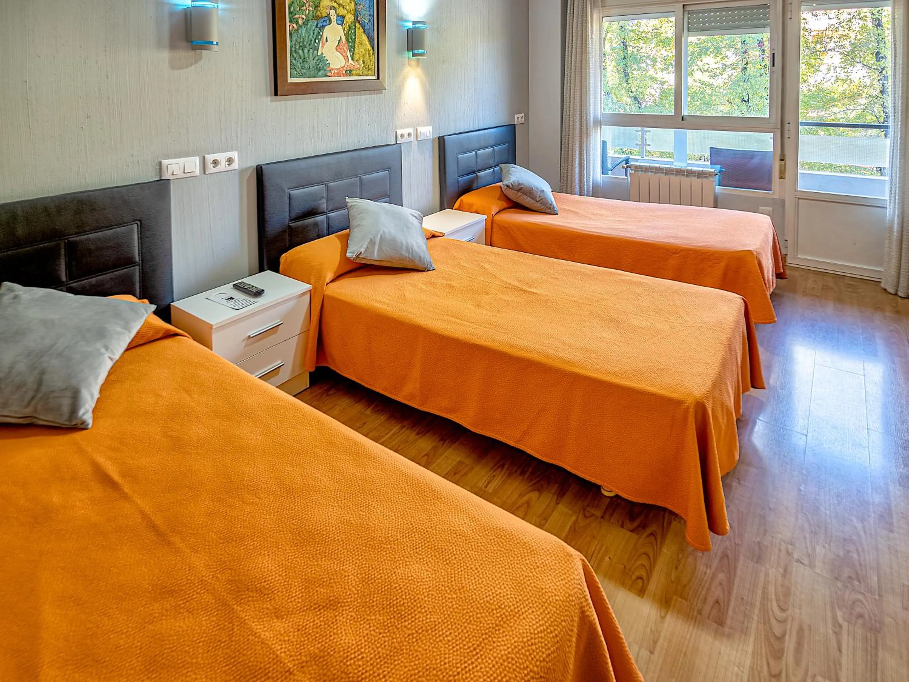 Bed in Hostal Real Aranjuez