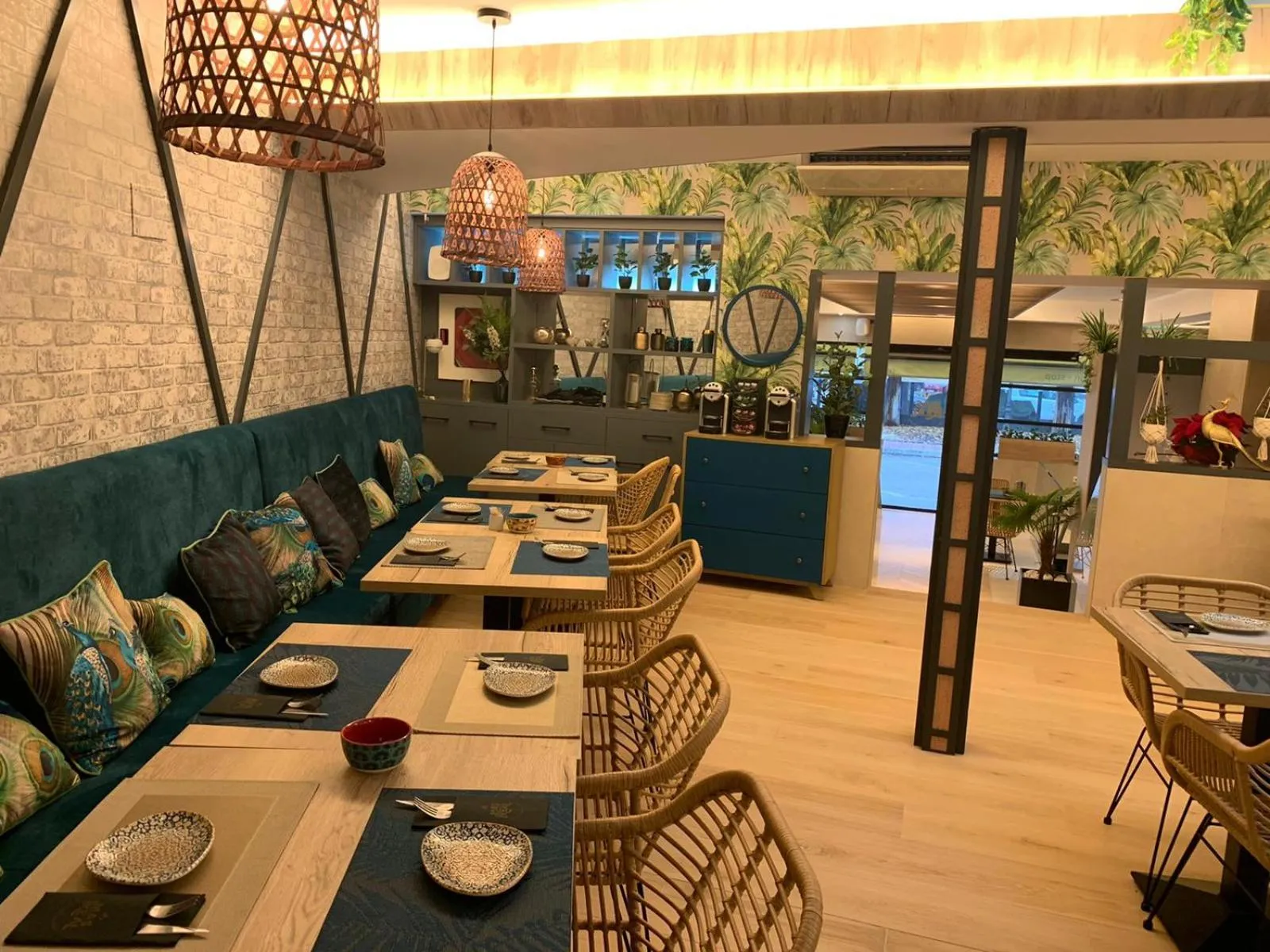 Restaurant/places to eat in Hostal Real Aranjuez