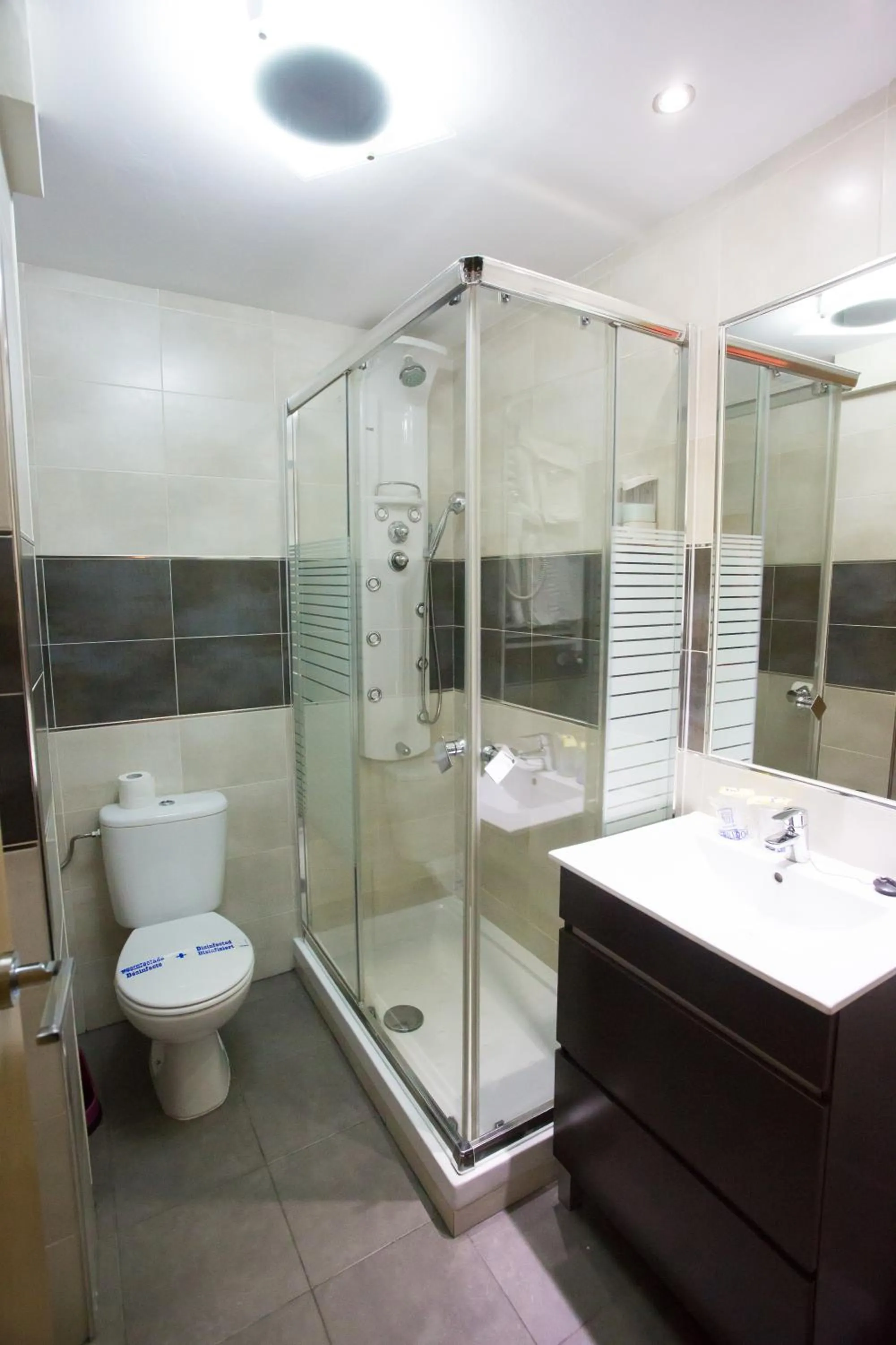 Bathroom in Hostal Real Aranjuez