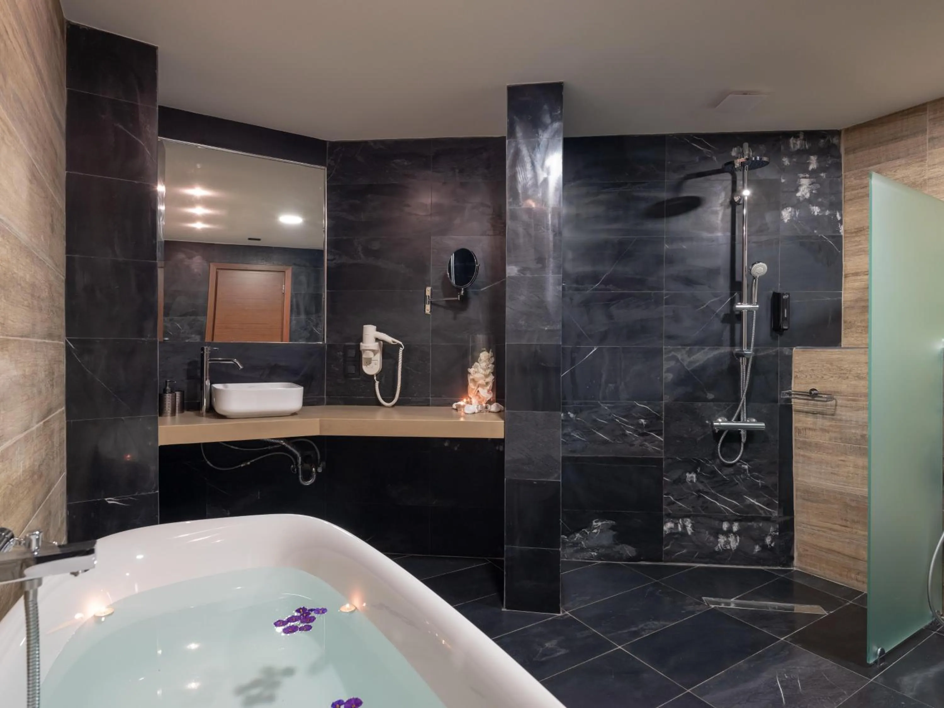 Shower in Eva Mare Hotel & Suites - Adults only