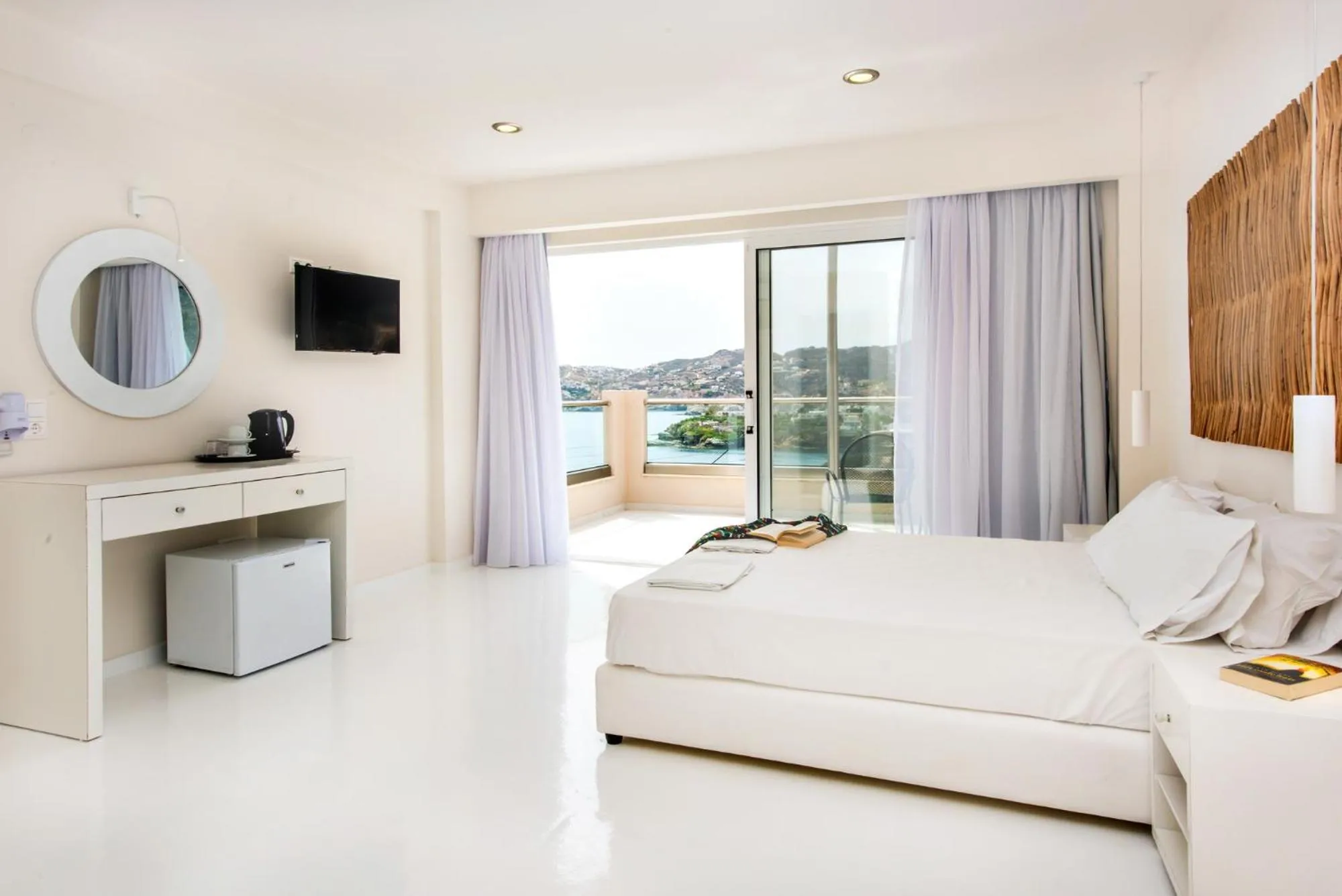 Bed in Eva Mare Hotel & Suites - Adults only