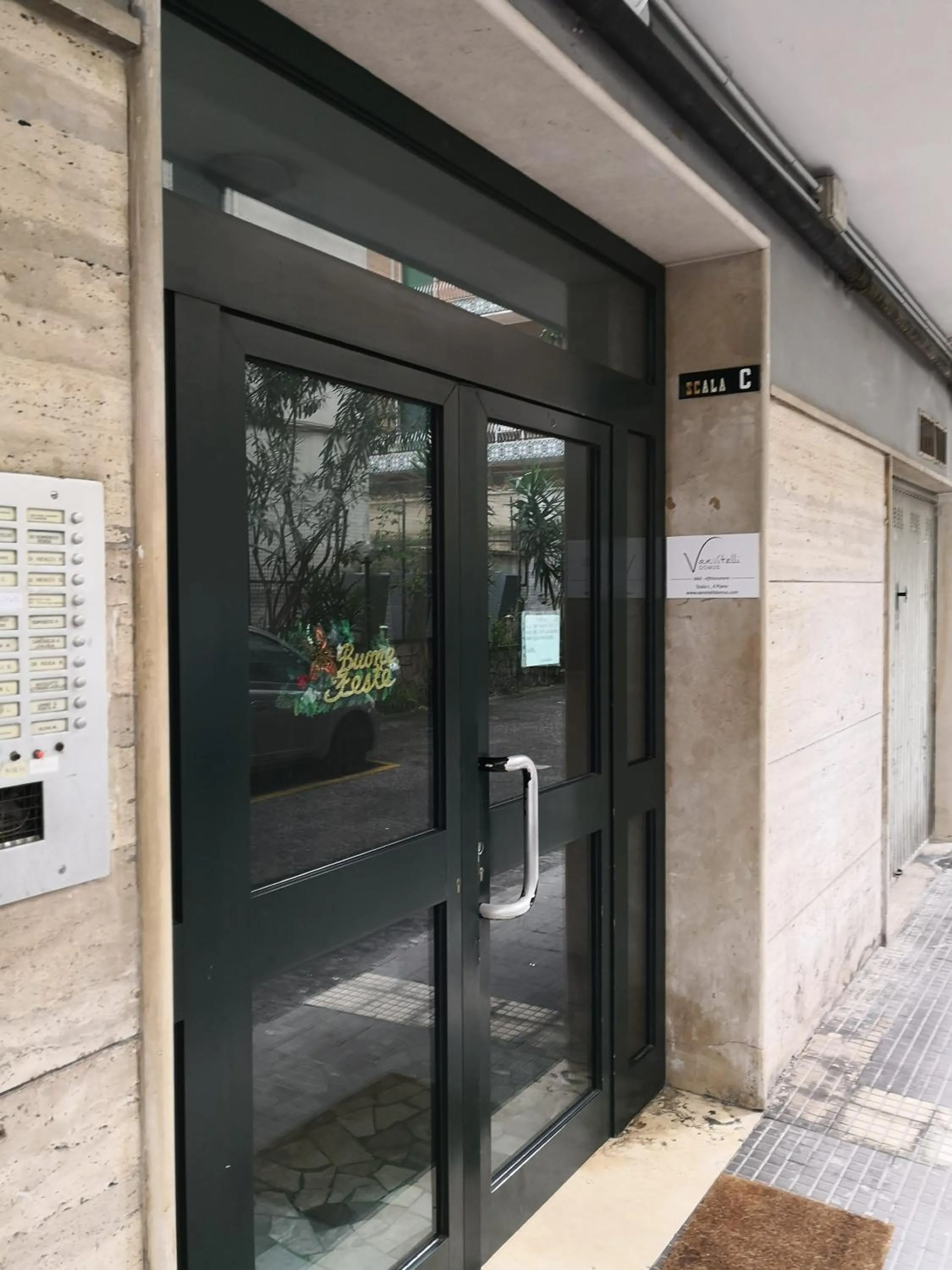 Facade/entrance in Vanvitelli Domus