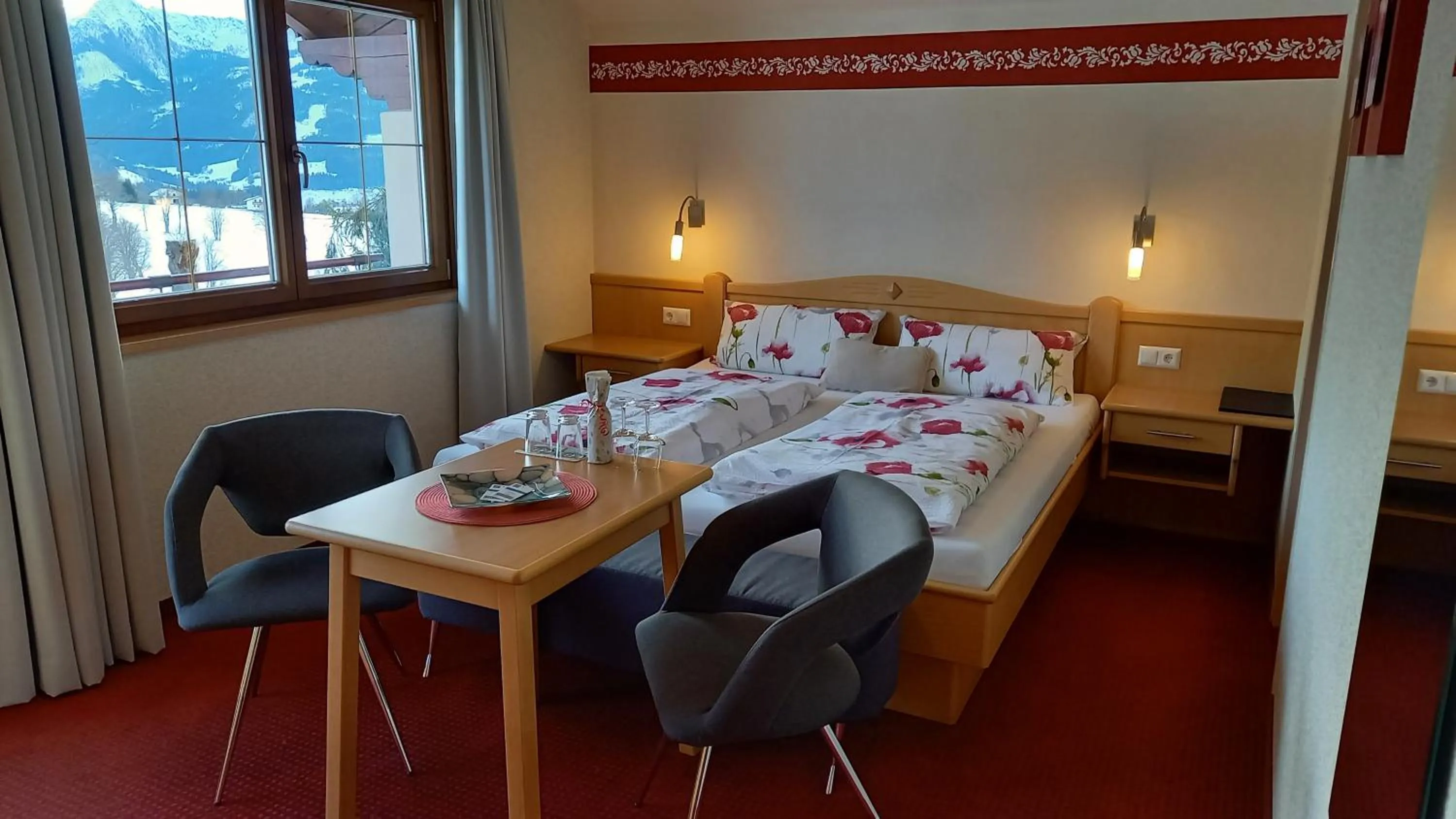 Bed in Pension Felsenheim