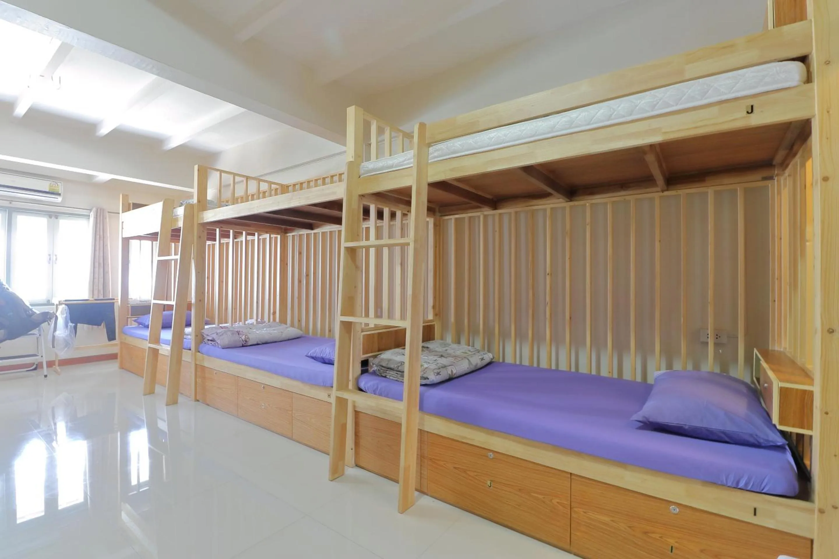 bunk bed, Bed in Saen Sabai Hostel