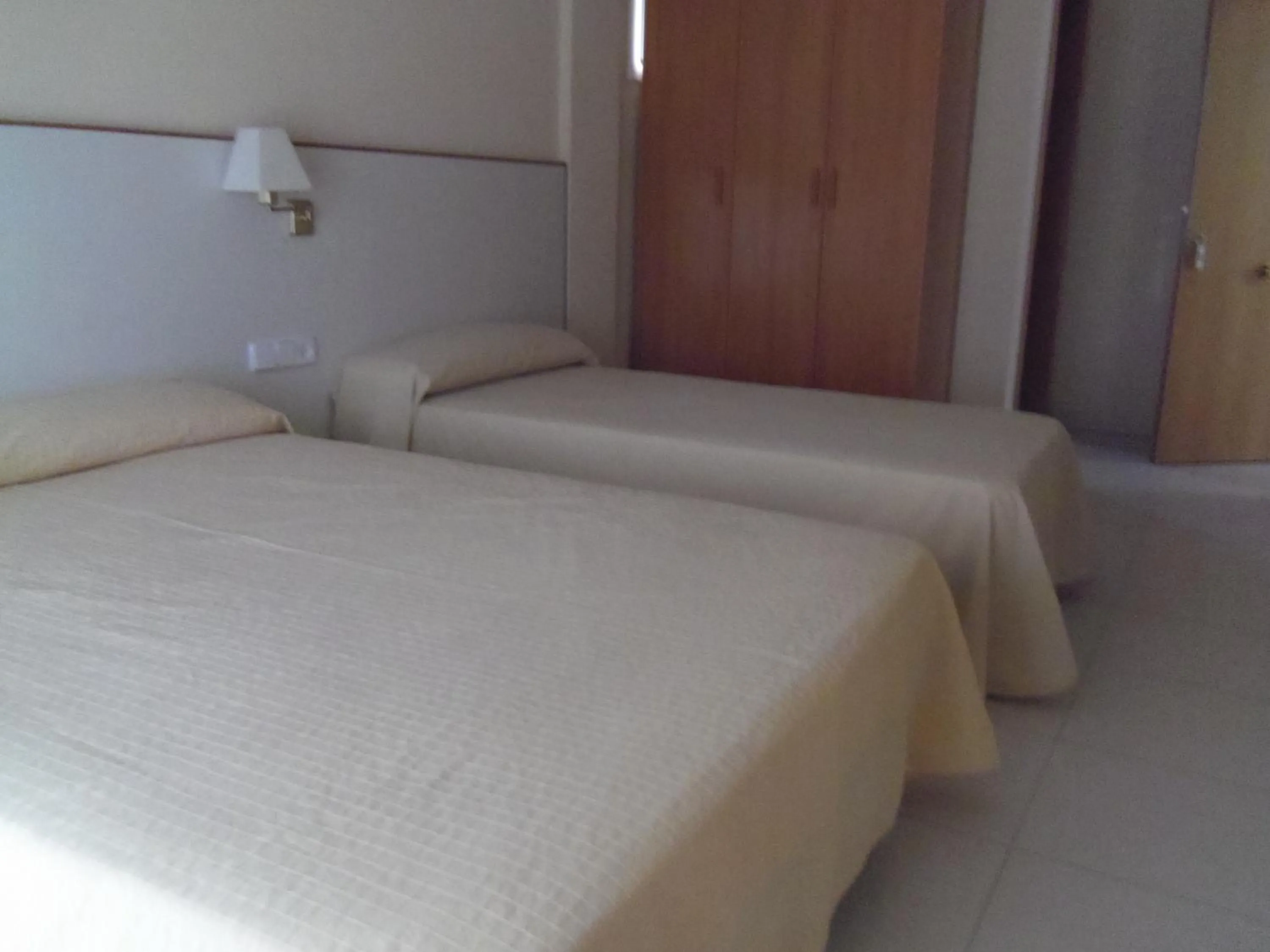 Photo of the whole room in Hotel Sant Jordi