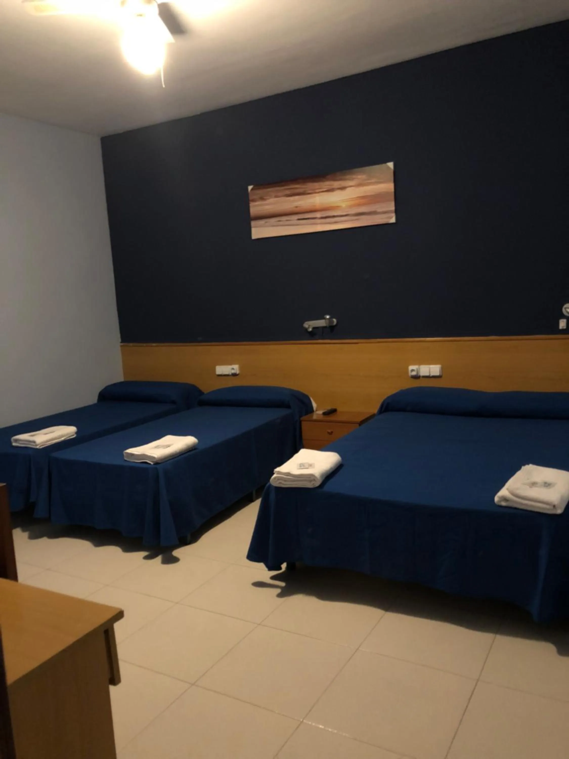 Bed in Hotel Sant Jordi