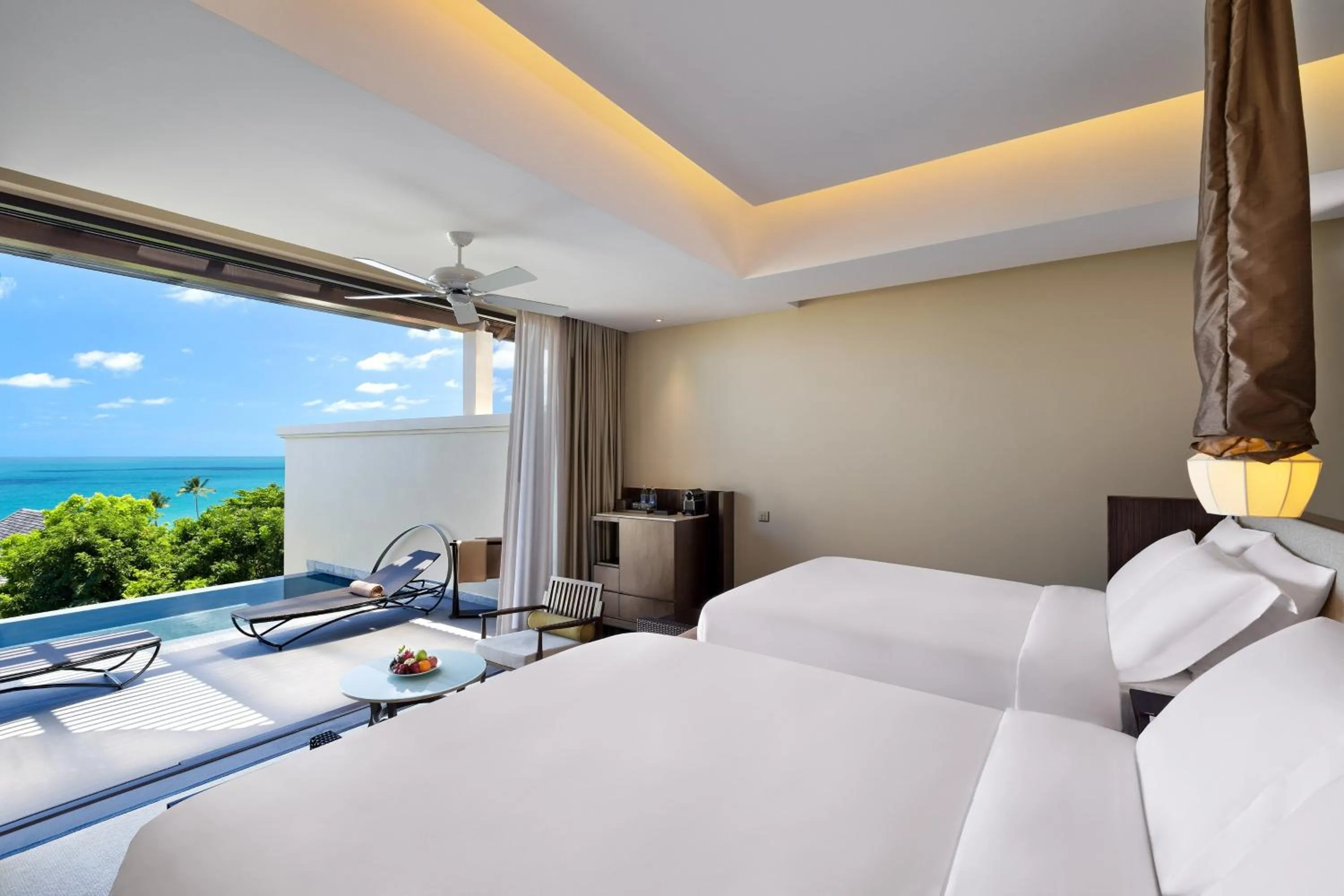 Swimming pool, Bed in Vana Belle, A Luxury Collection Resort, Koh Samui
