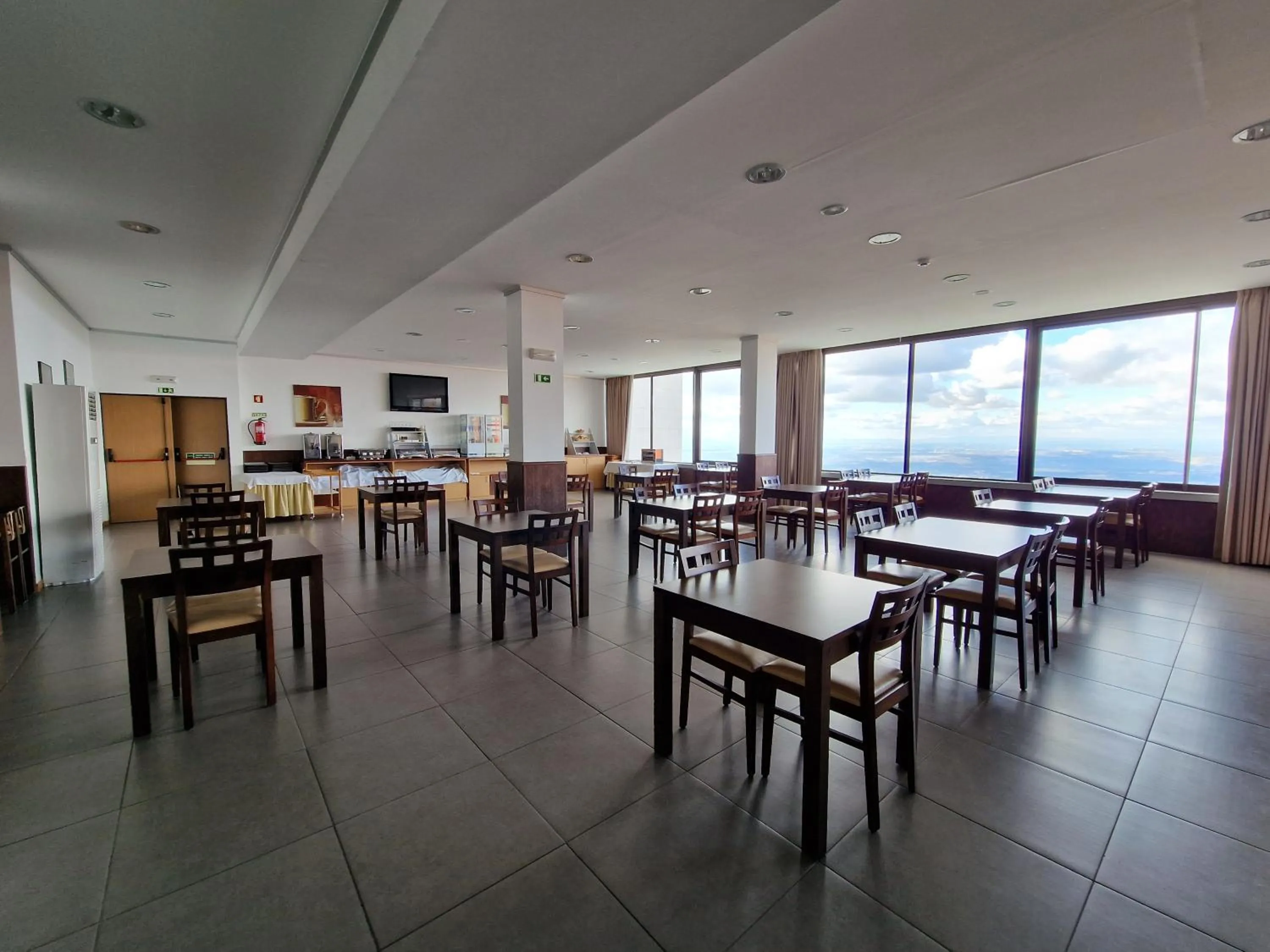 Restaurant/places to eat in Hotel Senhora do Espinheiro