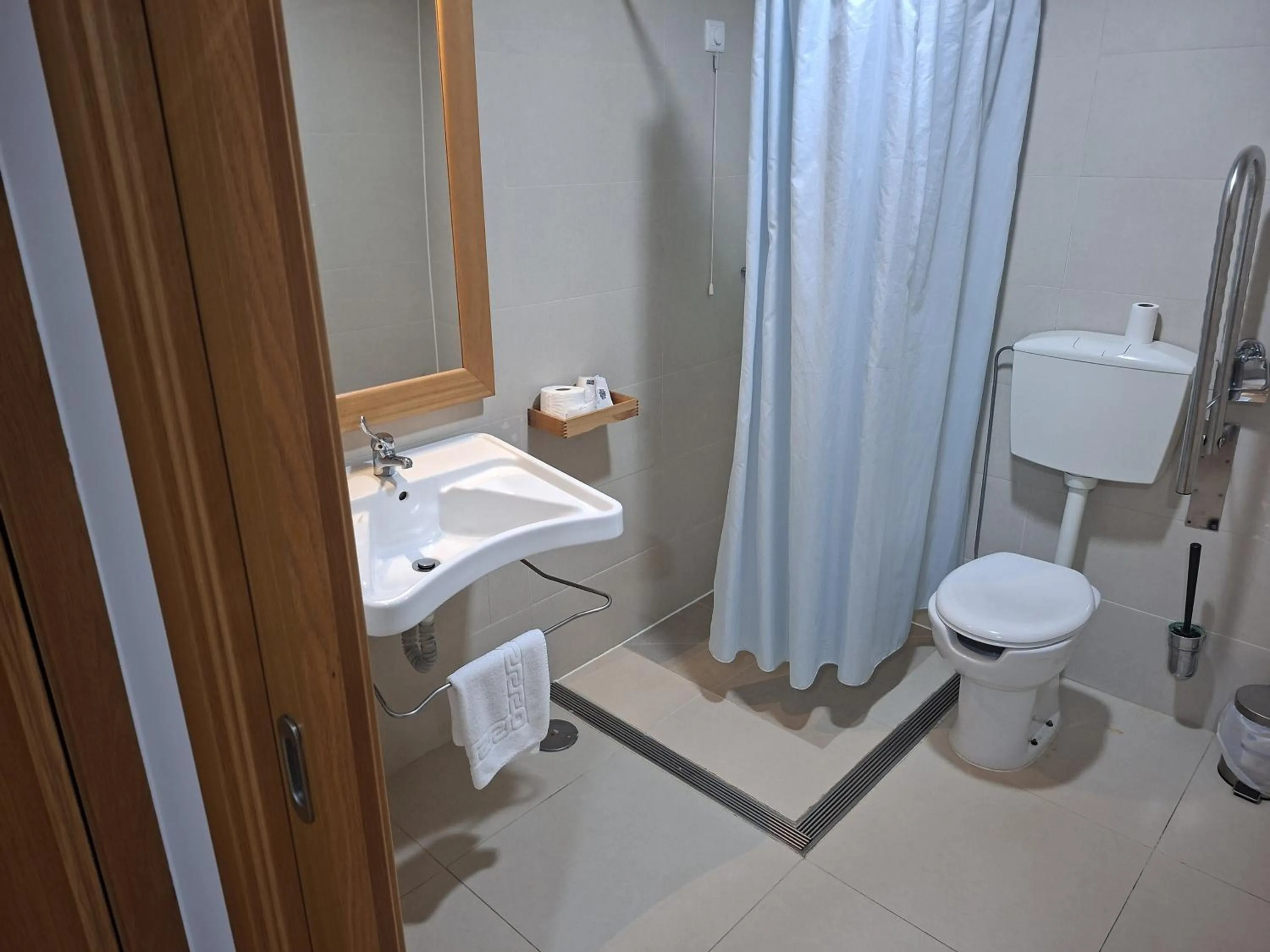 Toilet in Hotel Senhora do Espinheiro