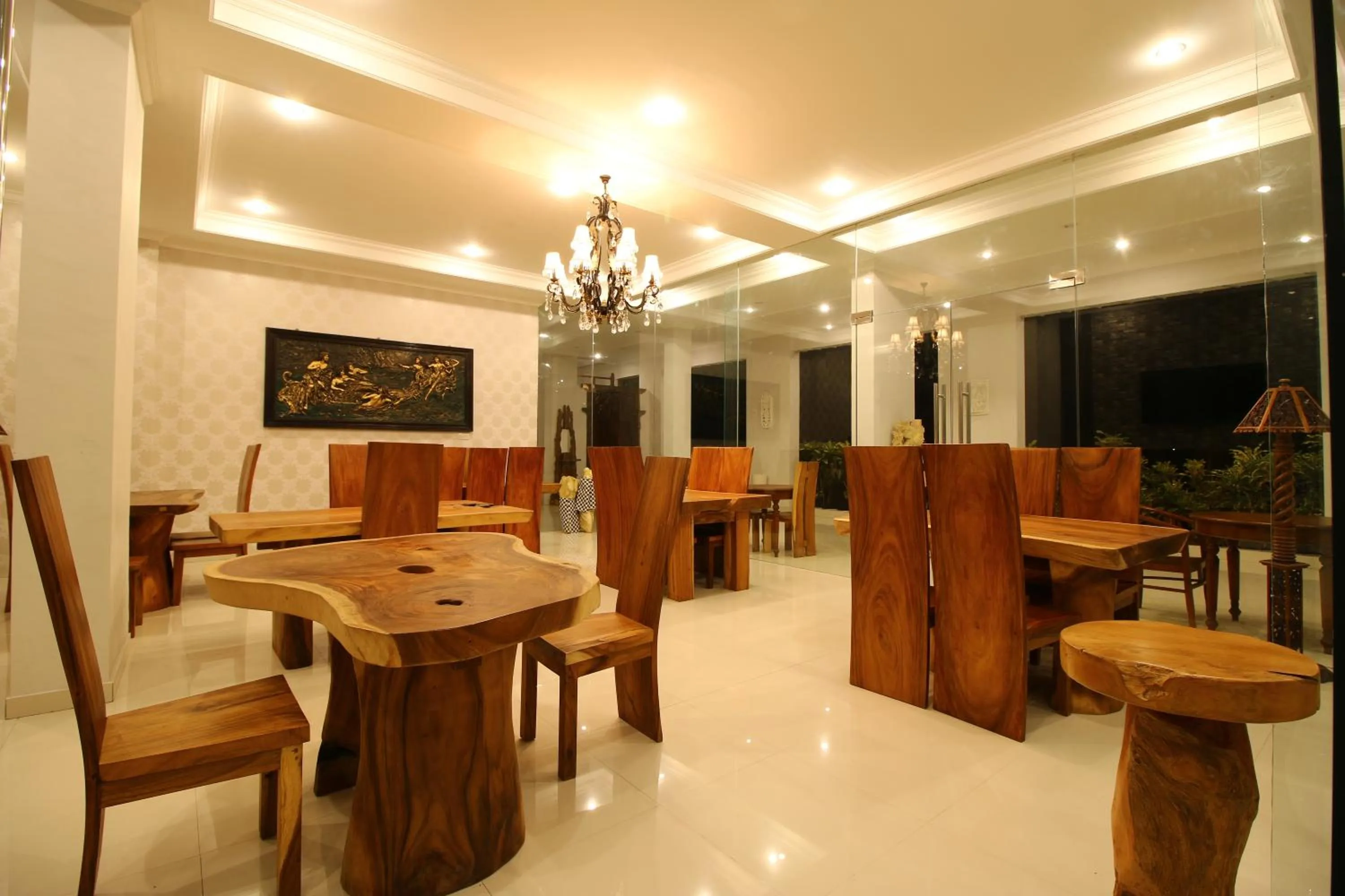 Wahyu Dana Hotel