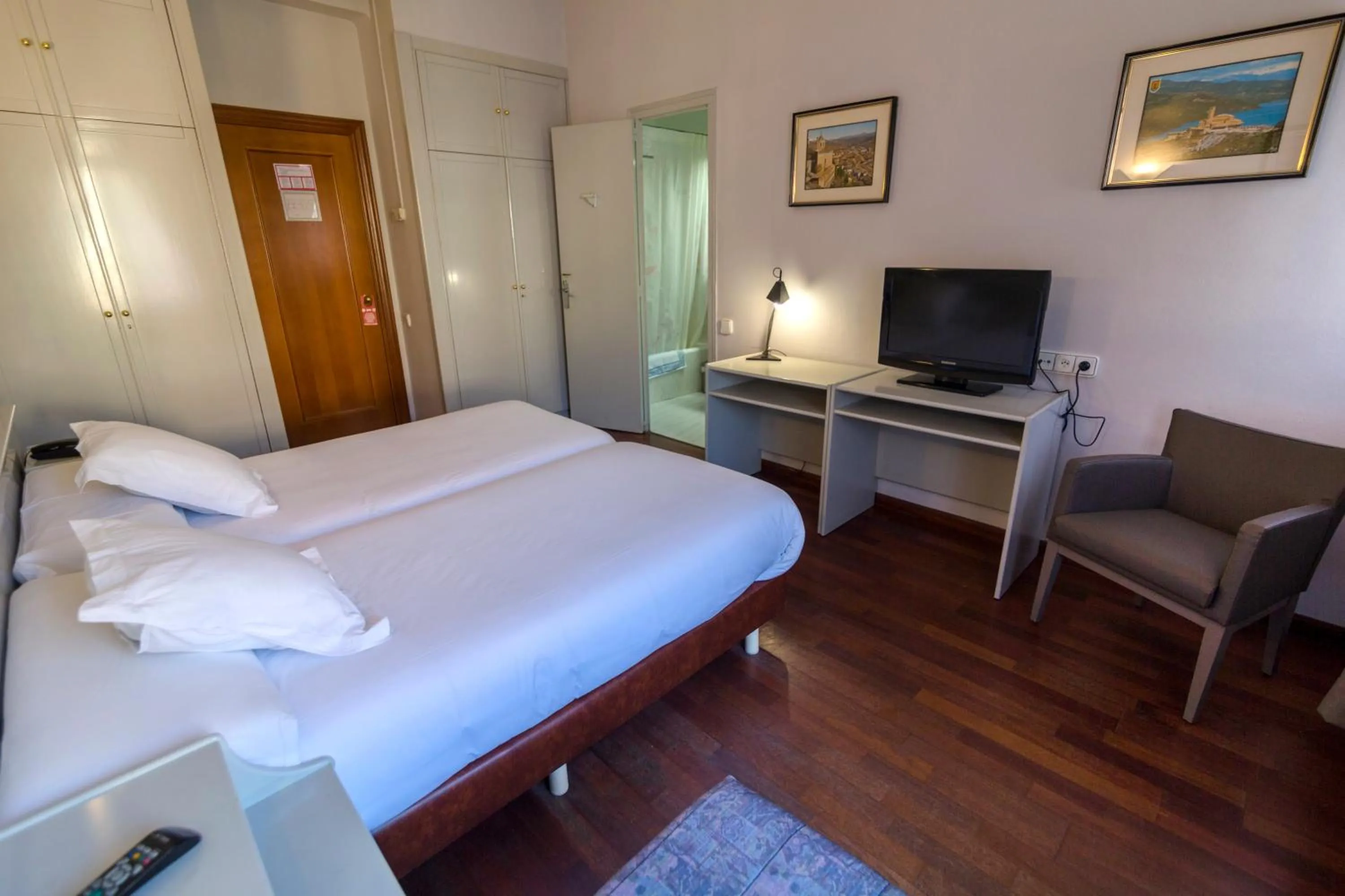 Bed in Hospedium Hotel Lleida