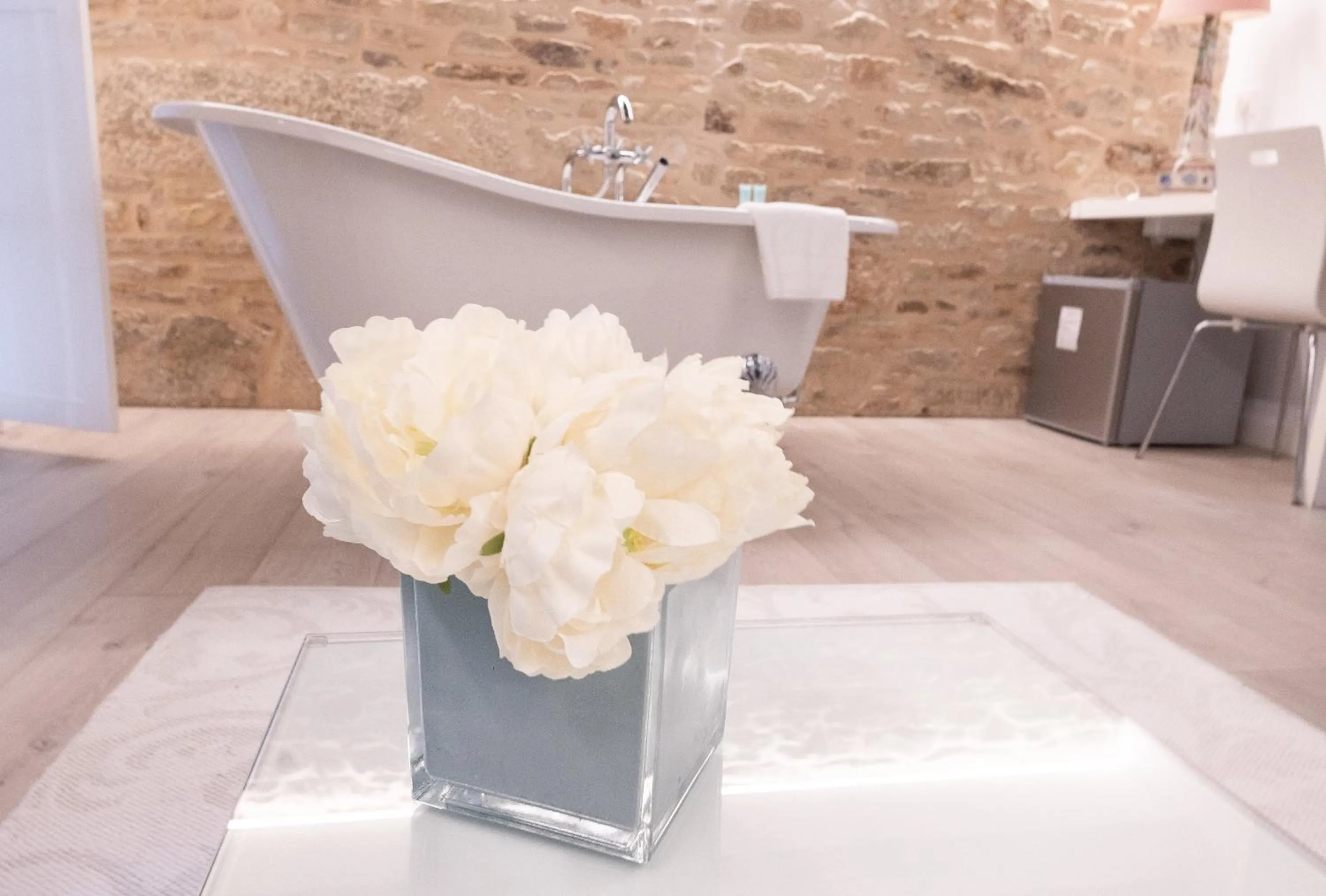 Bath in Hotel Montes