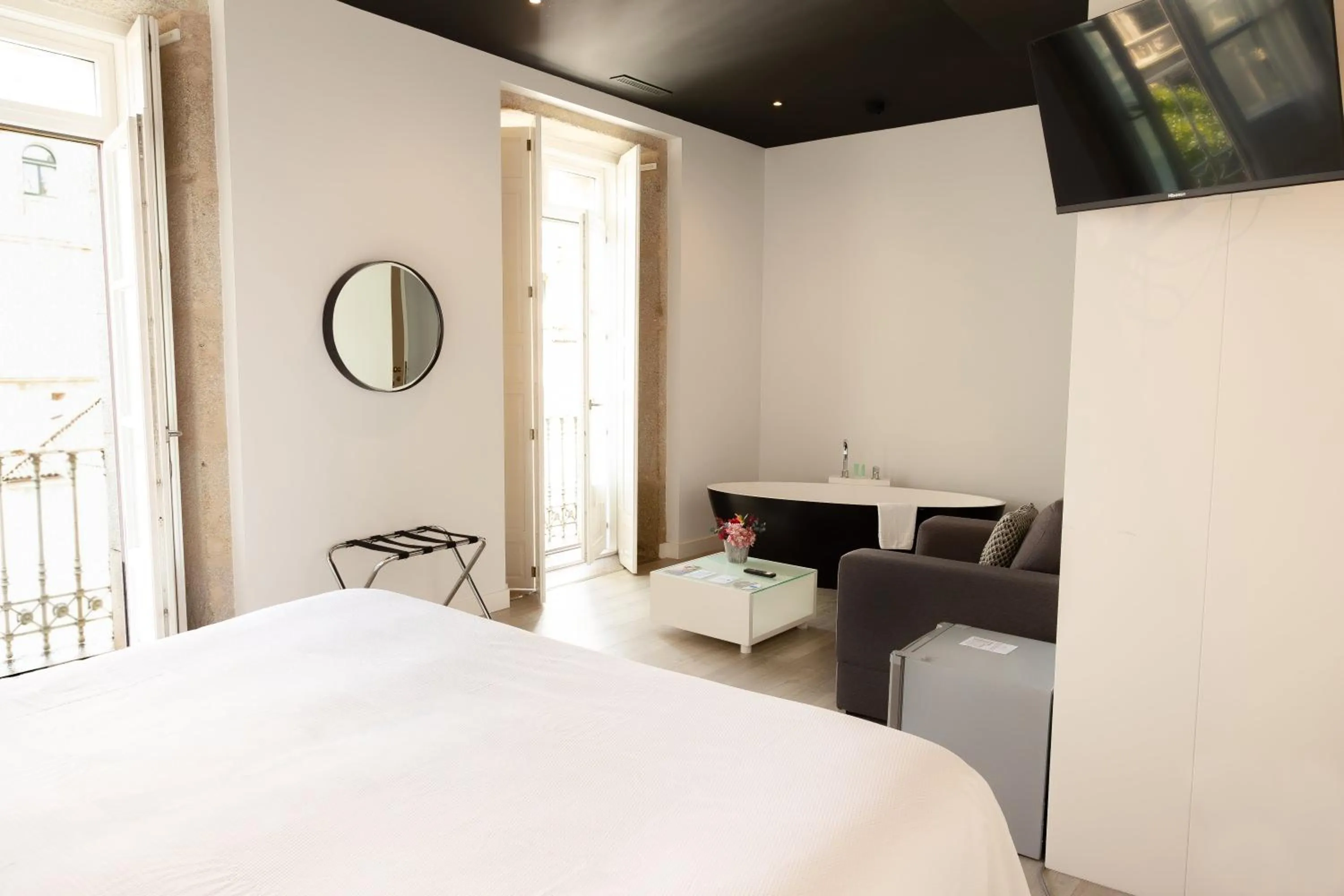 Photo of the whole room, Bed in Hotel Montes