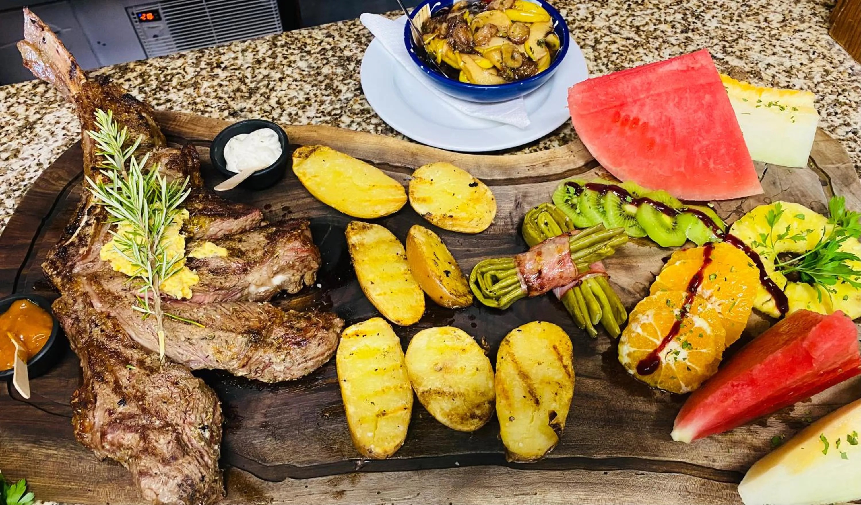 Restaurant/places to eat in Alfatima