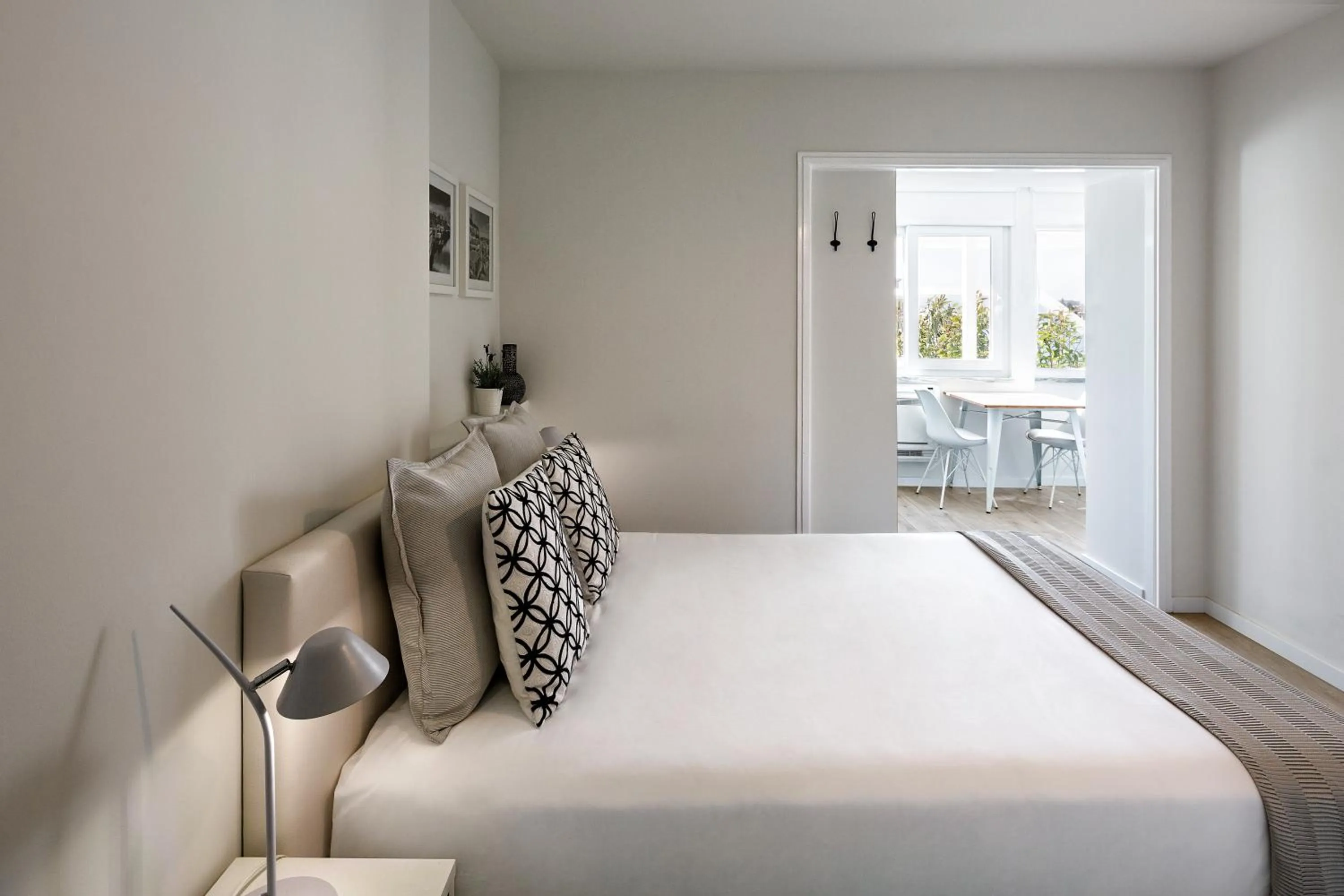 Kitchen or kitchenette, Bed in JR Studios & Suites I Rius I