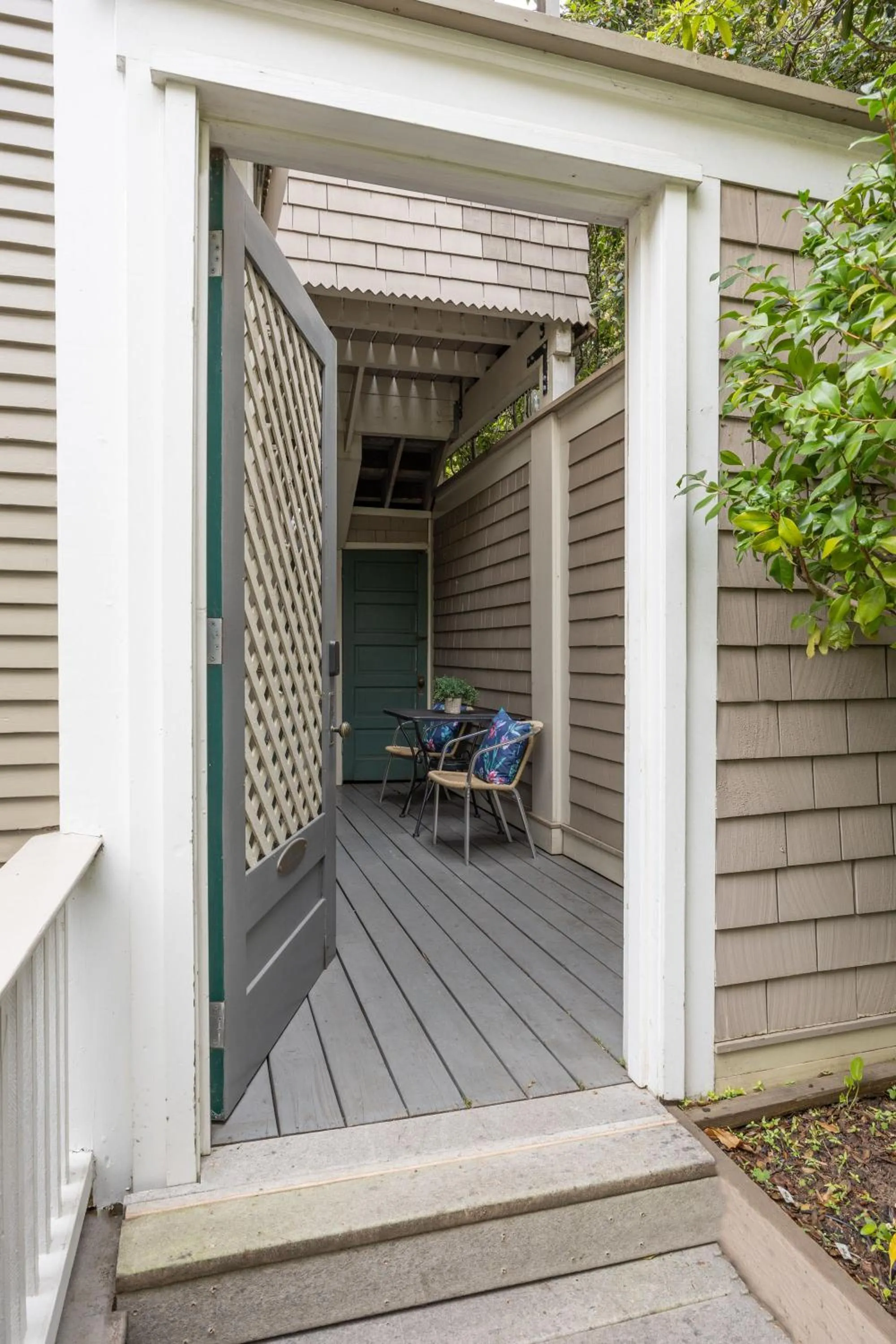 Patio in De La Vina Inn