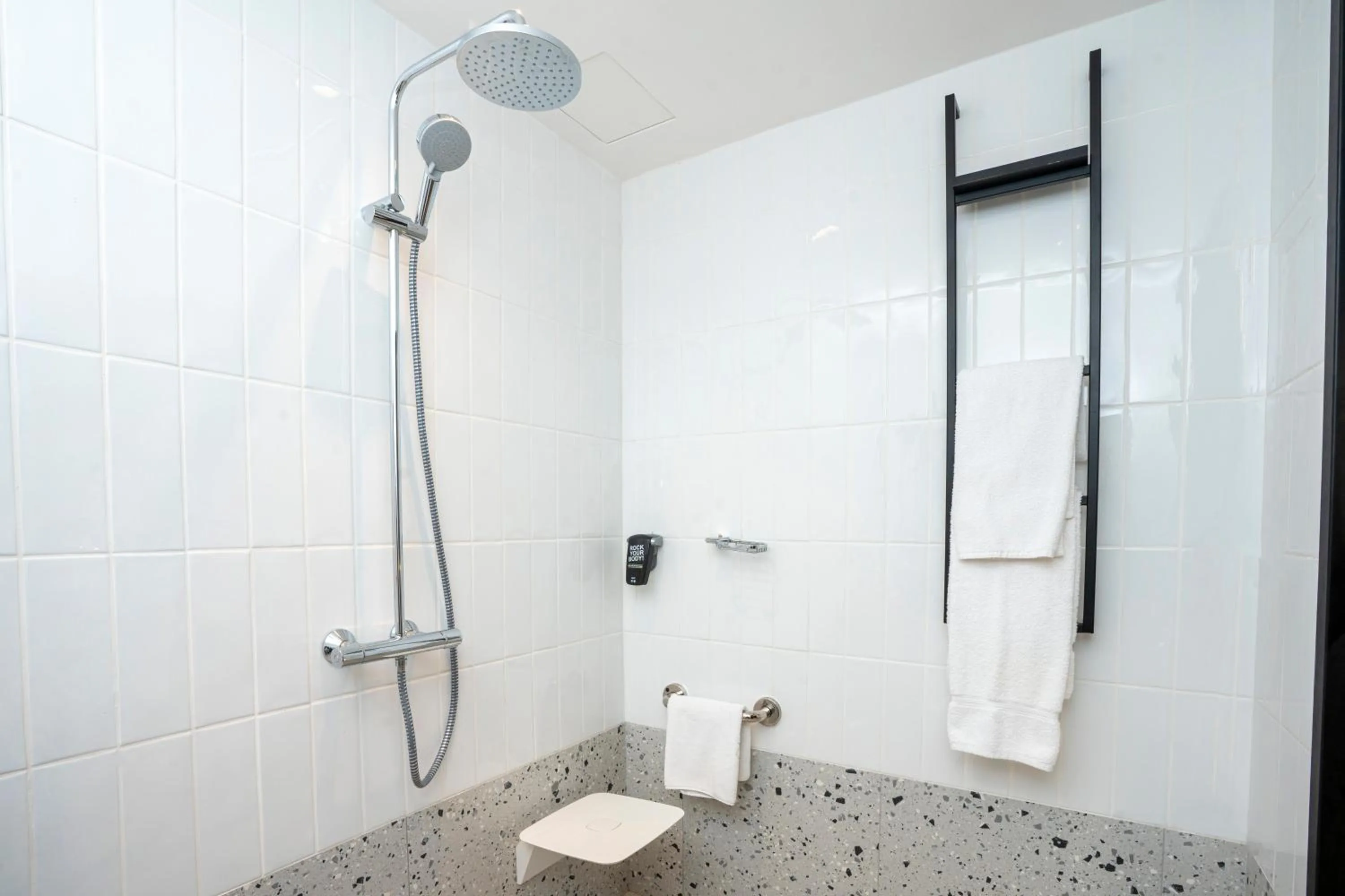 Bathroom in Ibis Styles Dakar