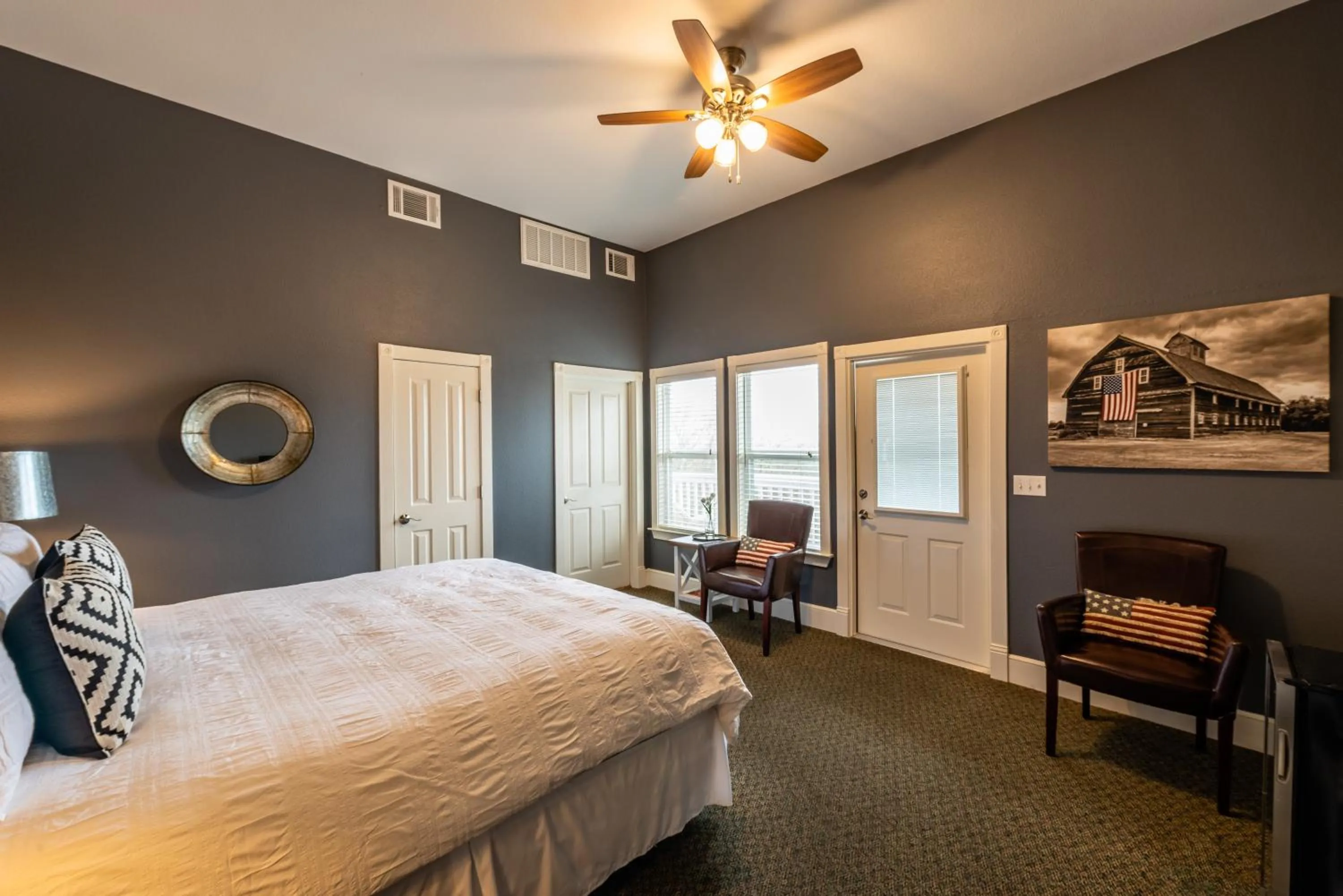 Bed in Gruene River Hotel & Retreat