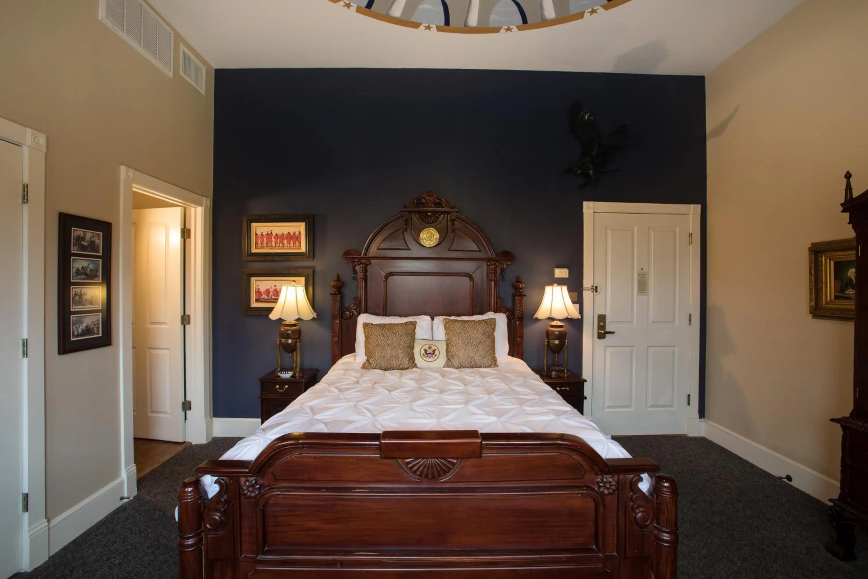 Bed in Gruene River Hotel & Retreat