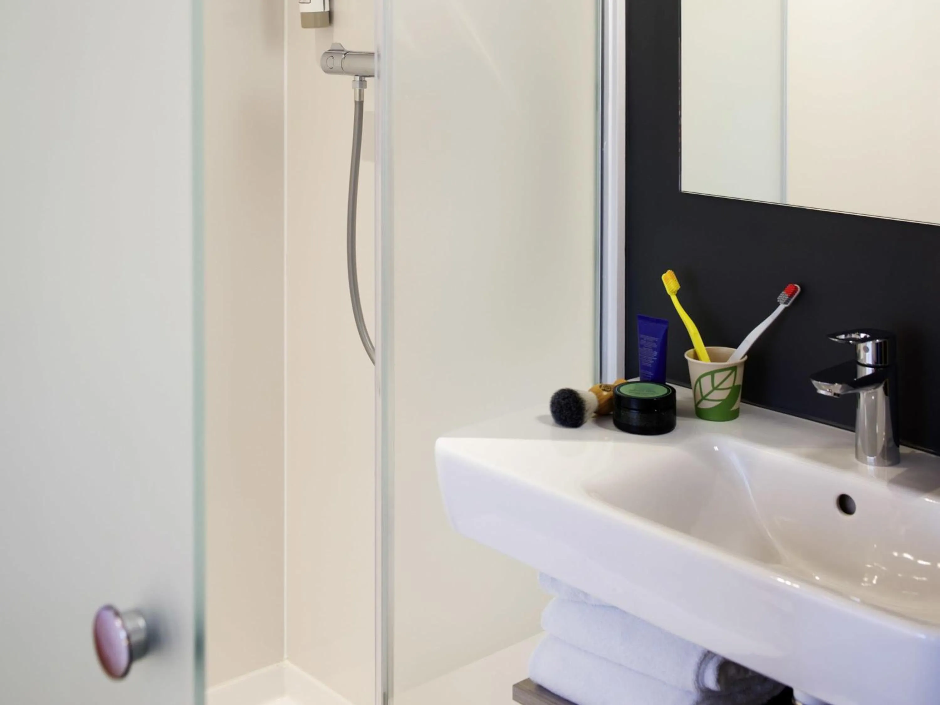 Bedroom in ibis budget Amsterdam Airport