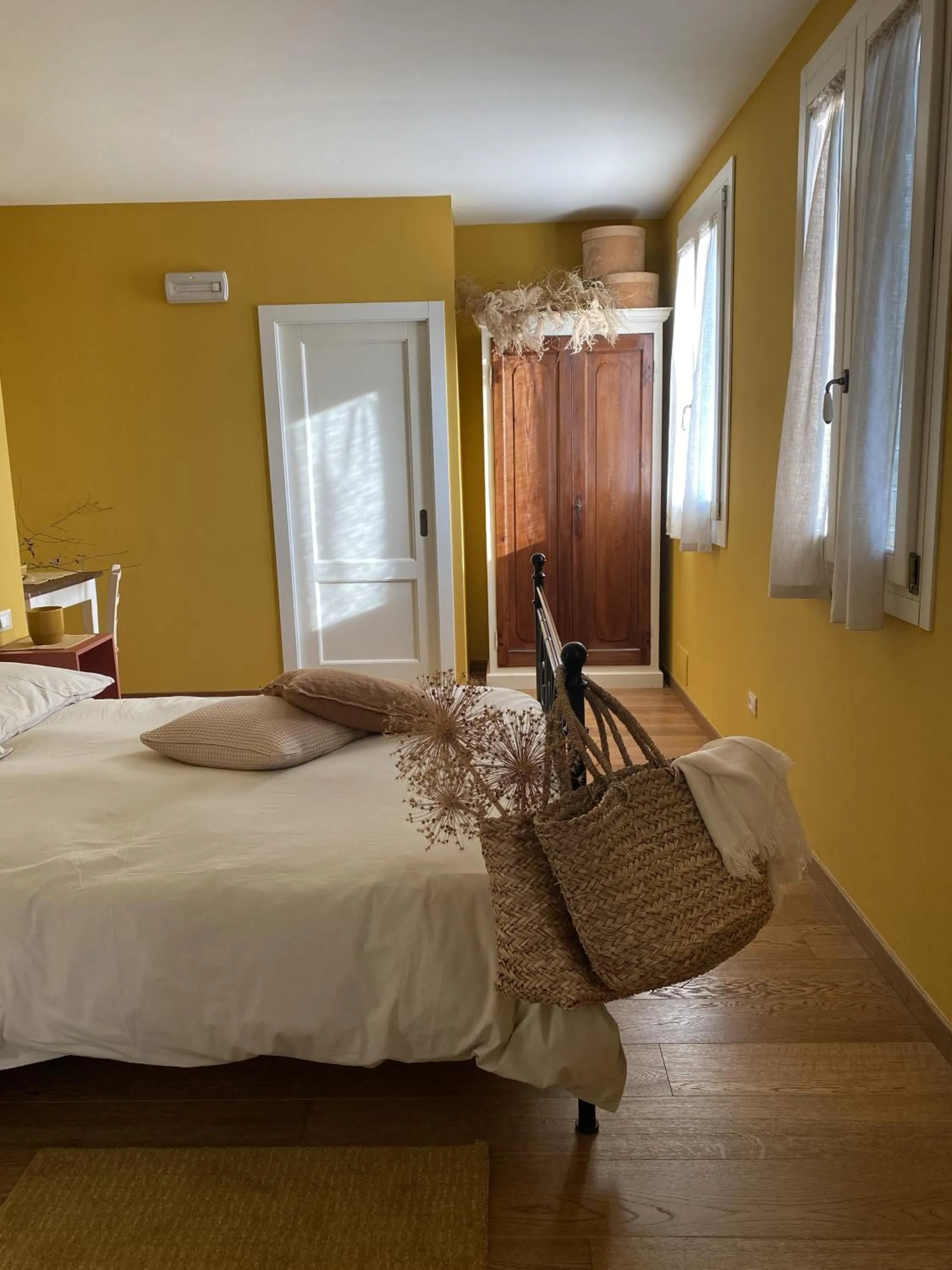 Bed in B&B MELLONI STREET