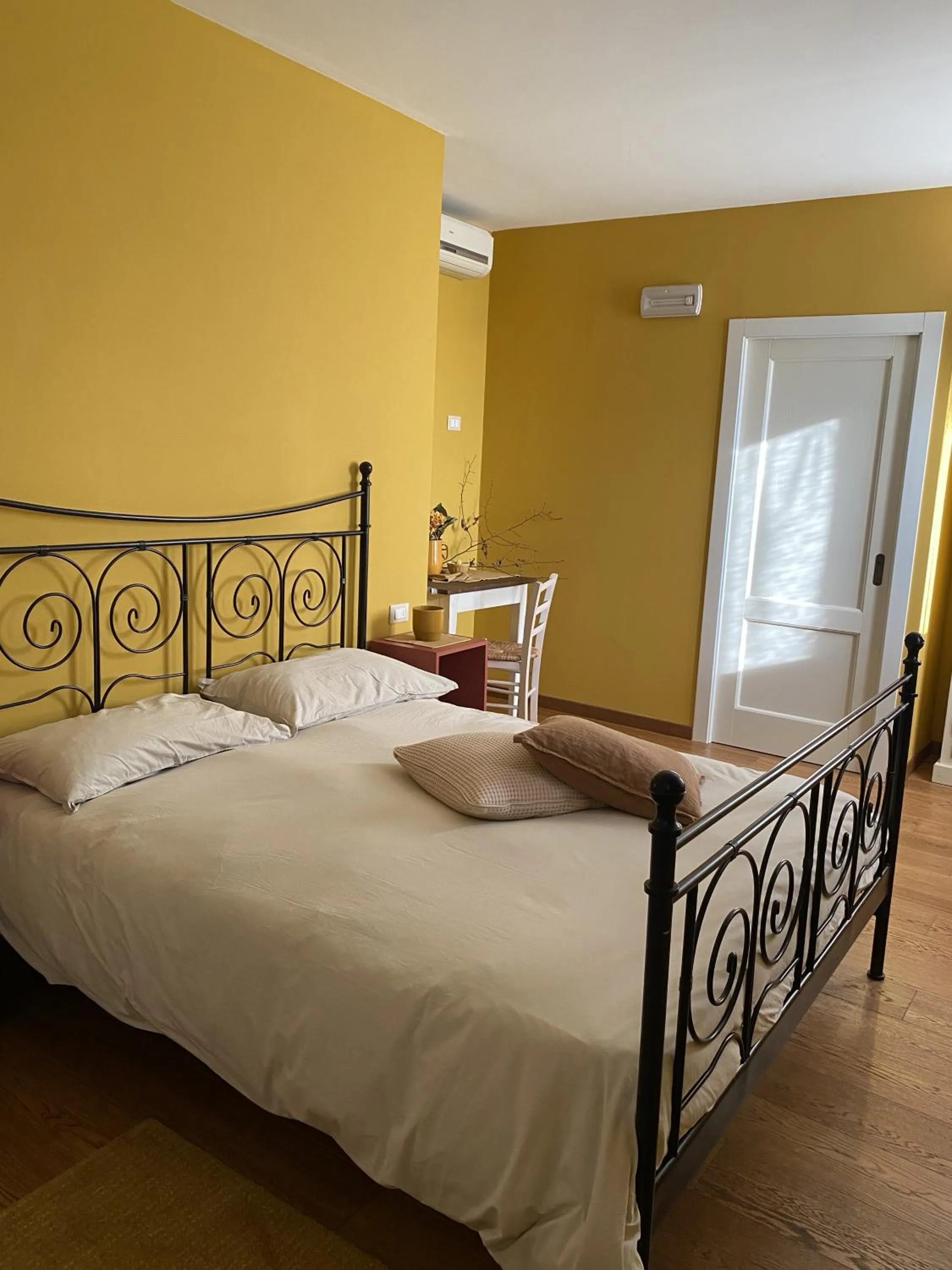 Bed in B&B MELLONI STREET