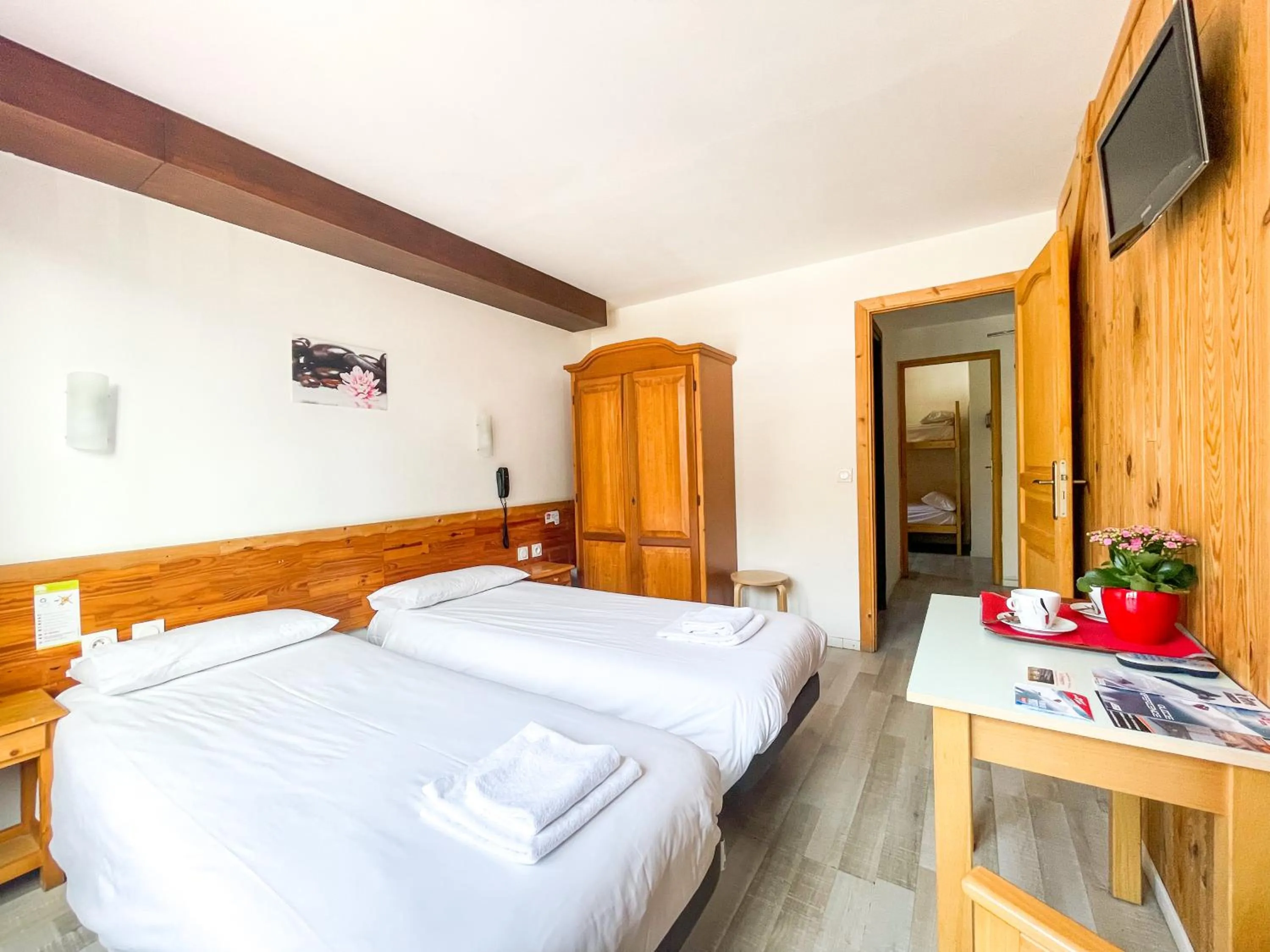 Bedroom, Bed in Atmosphere Hotel