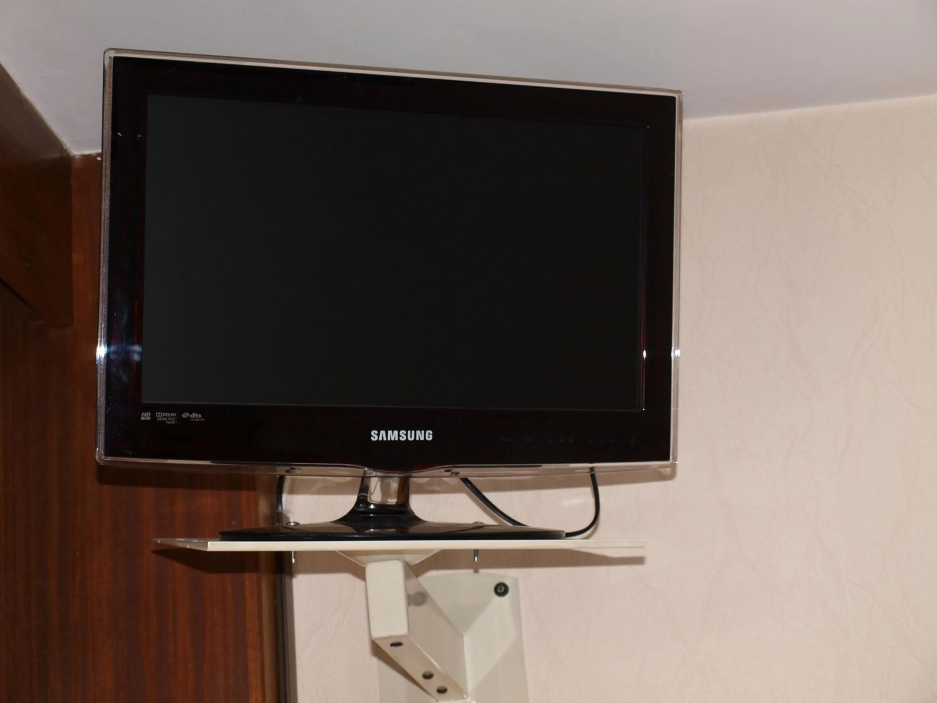 TV and multimedia in Atmosphere Hotel