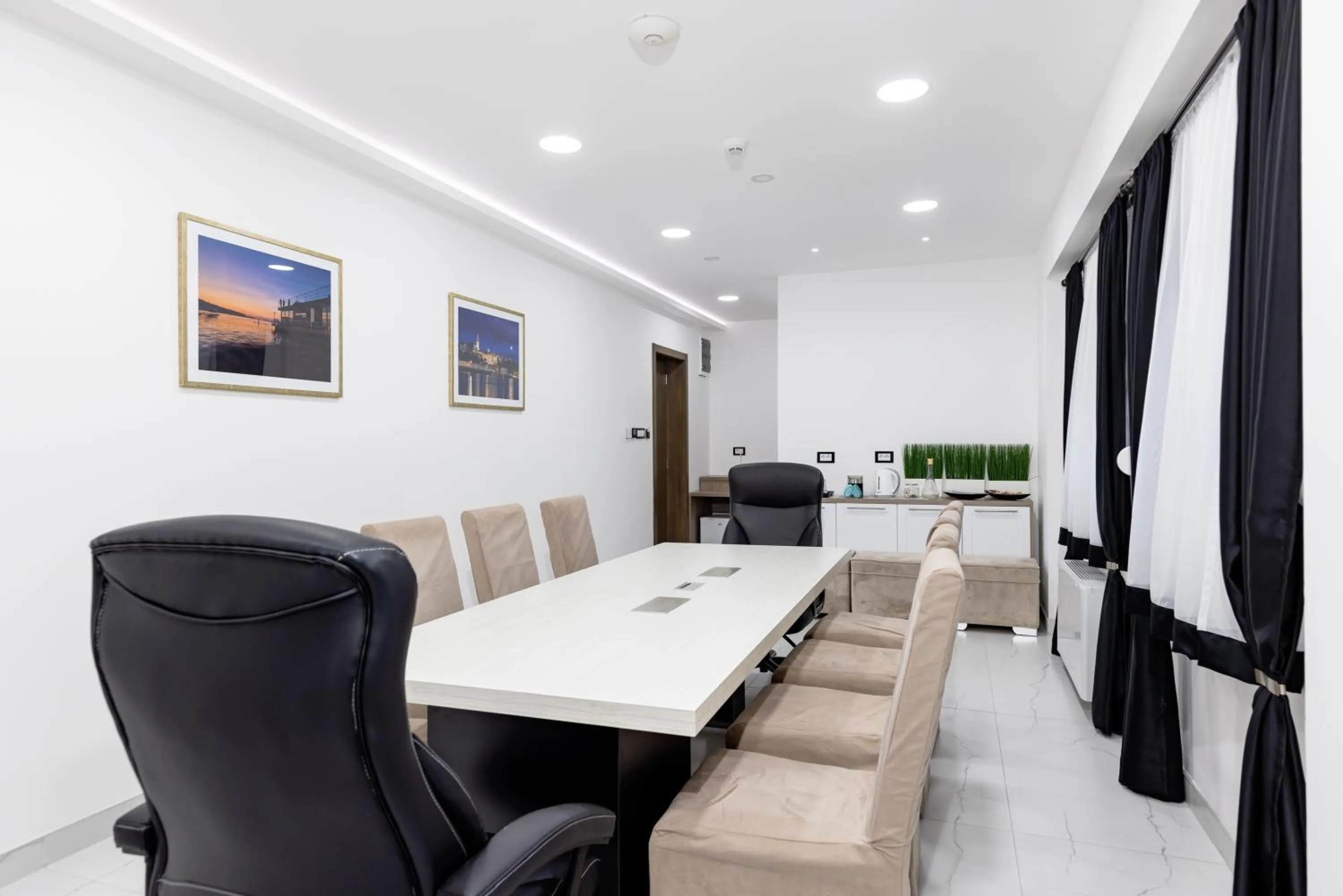 Meeting/conference room in ForS Resort & Spa