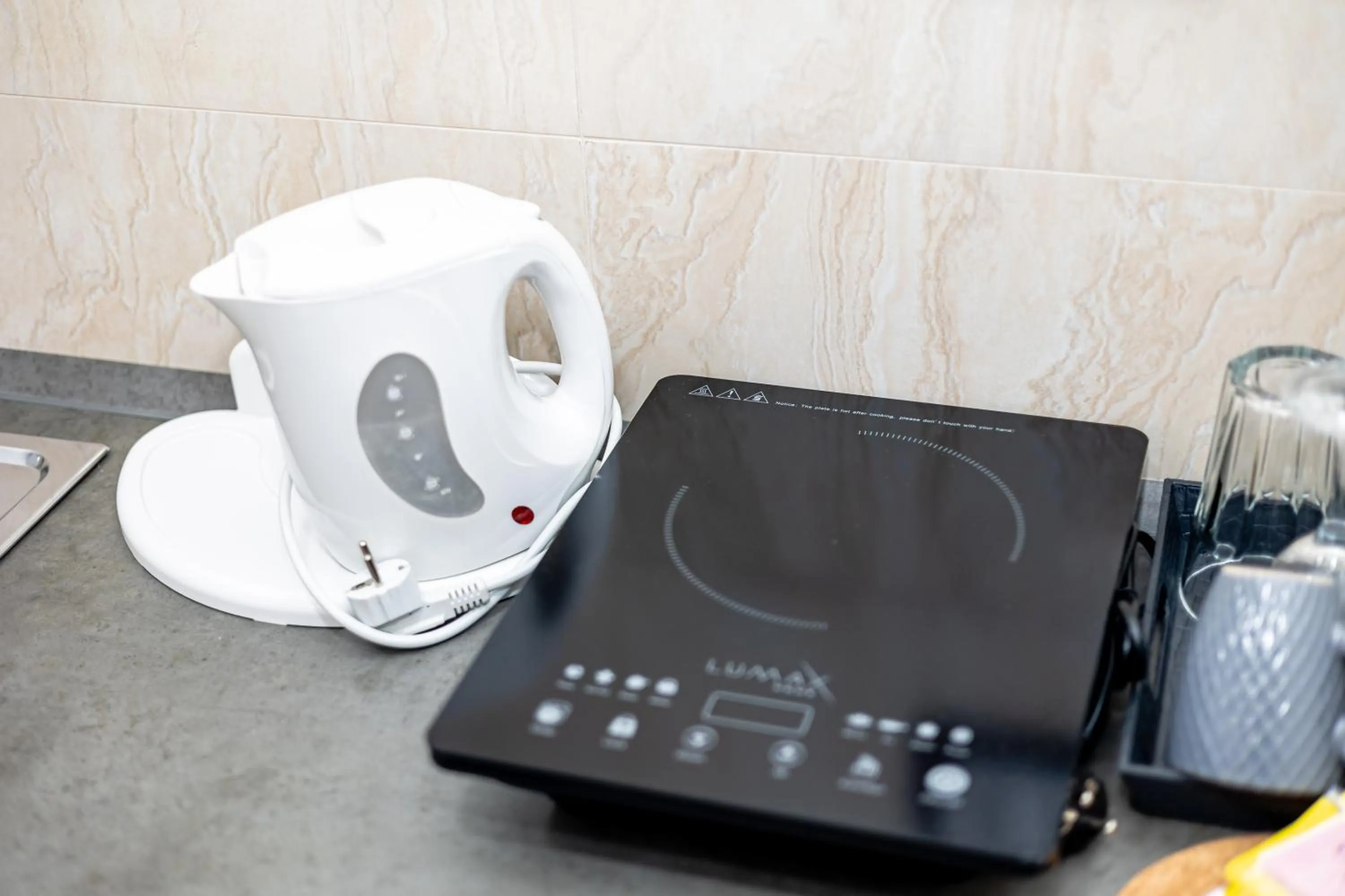 Coffee/tea facilities in ForS Resort & Spa