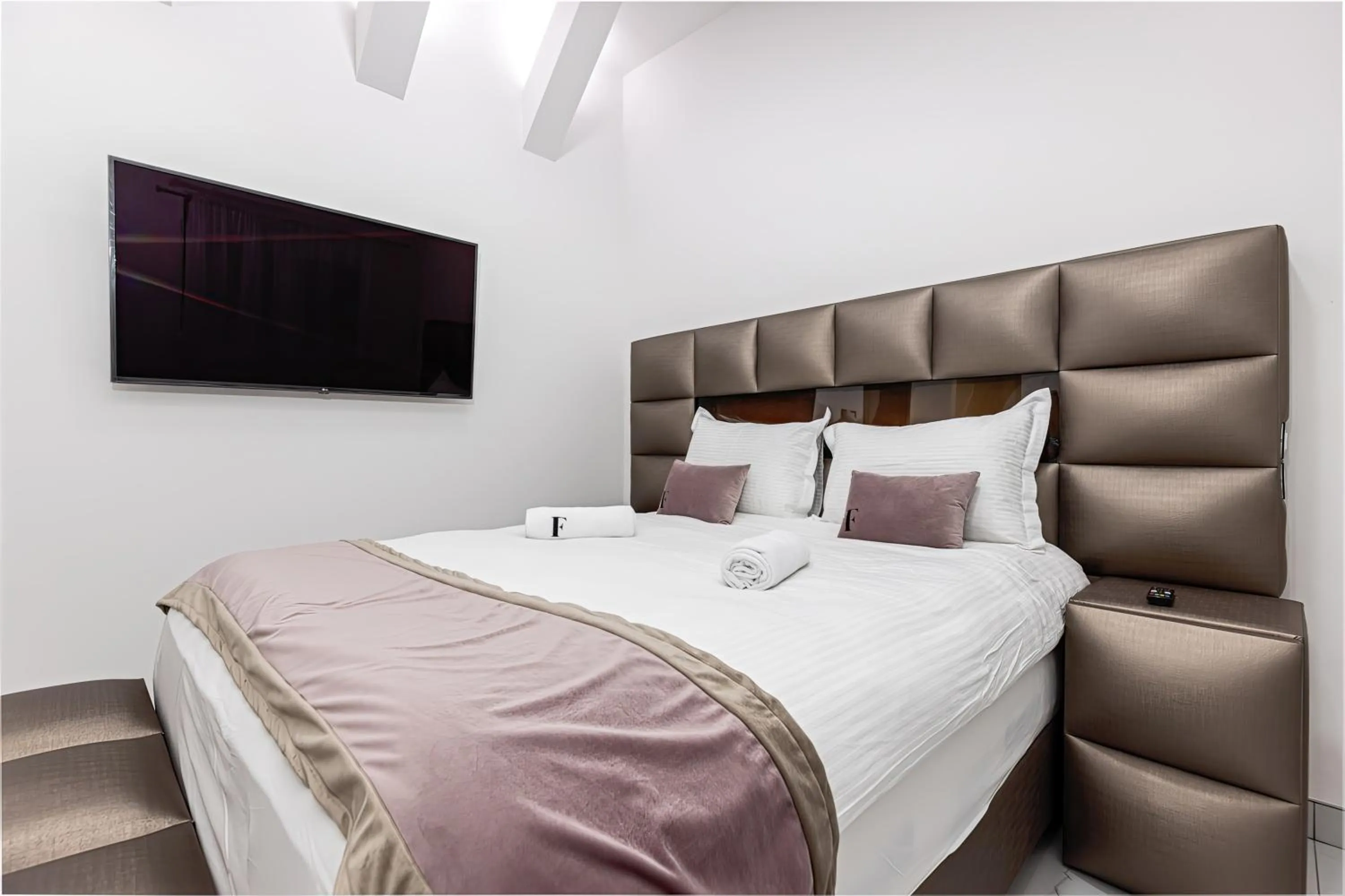 Bedroom, Bed in ForS Resort & Spa